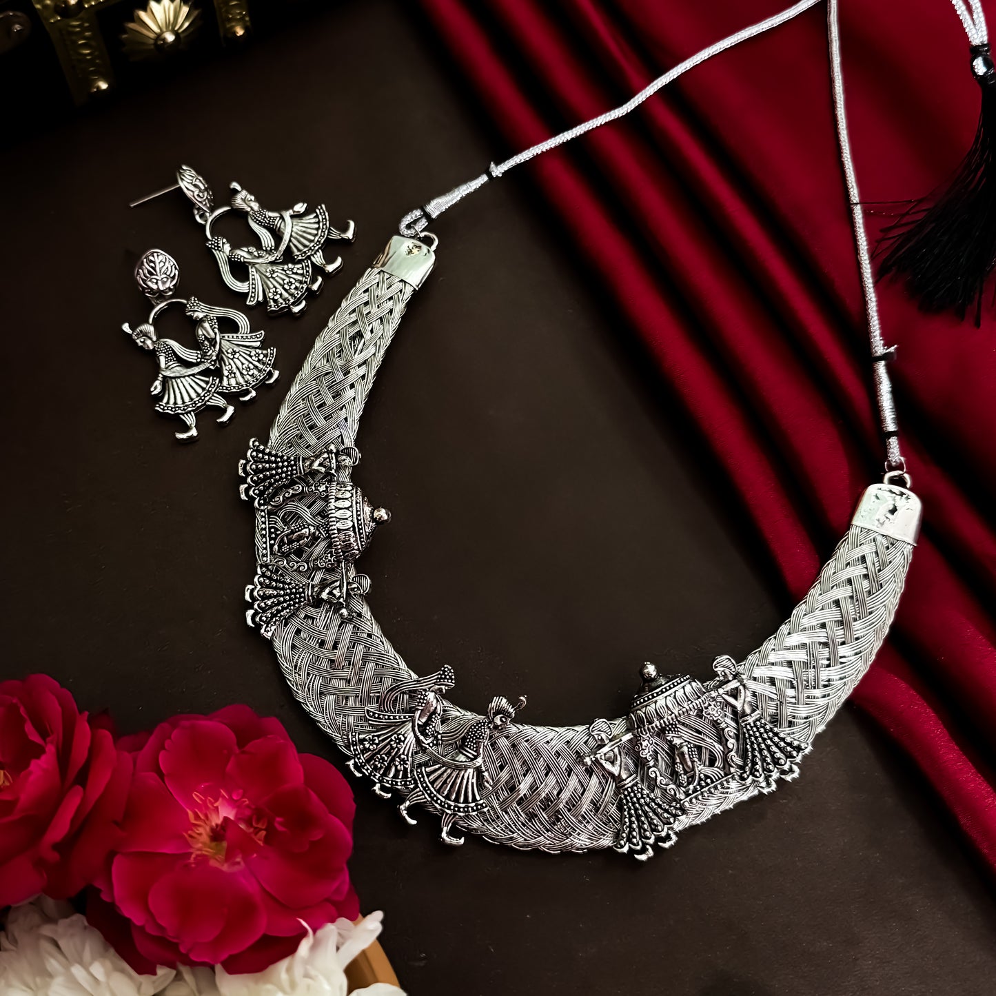 Palaki Doli Necklace Set