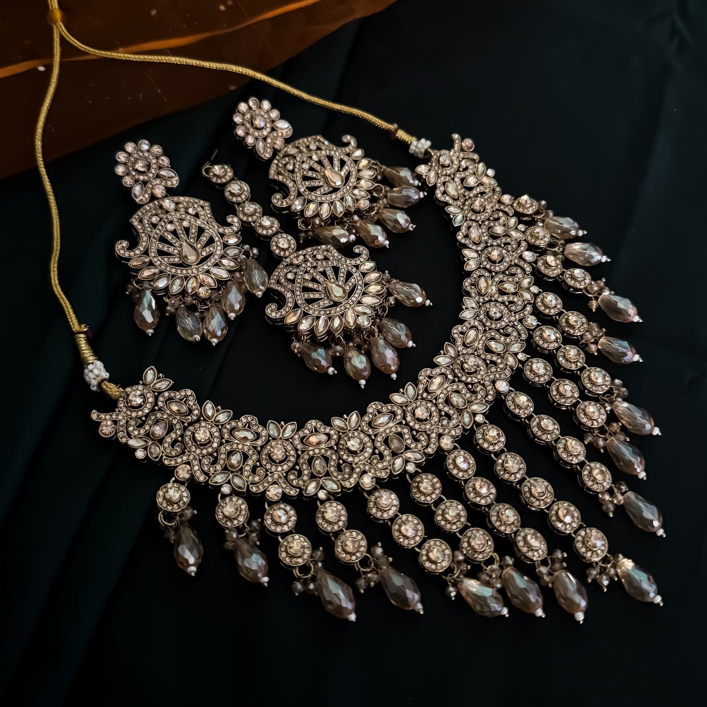 Kainaat Jadau Reverse AD Necklace Set