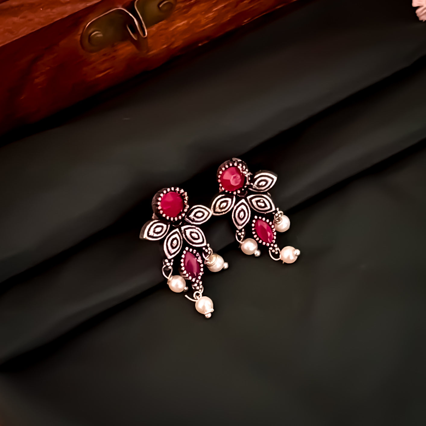 Kimaya Silver Necklace Set- Pink