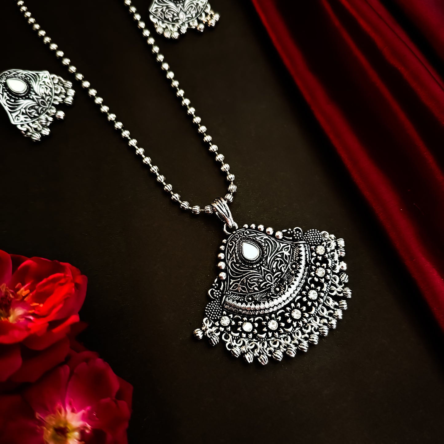 Mohini Mirror Pendand Necklace Set
