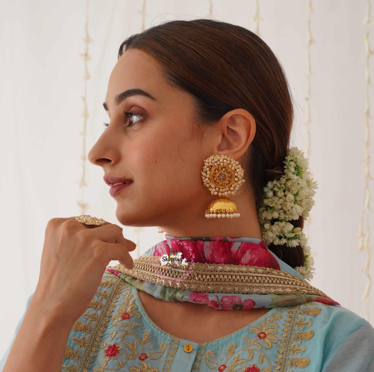 Ganthan Golden Jhumka Earring