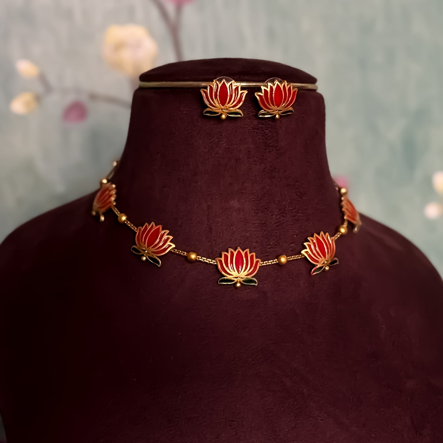 Minimal Lotus Necklace Set