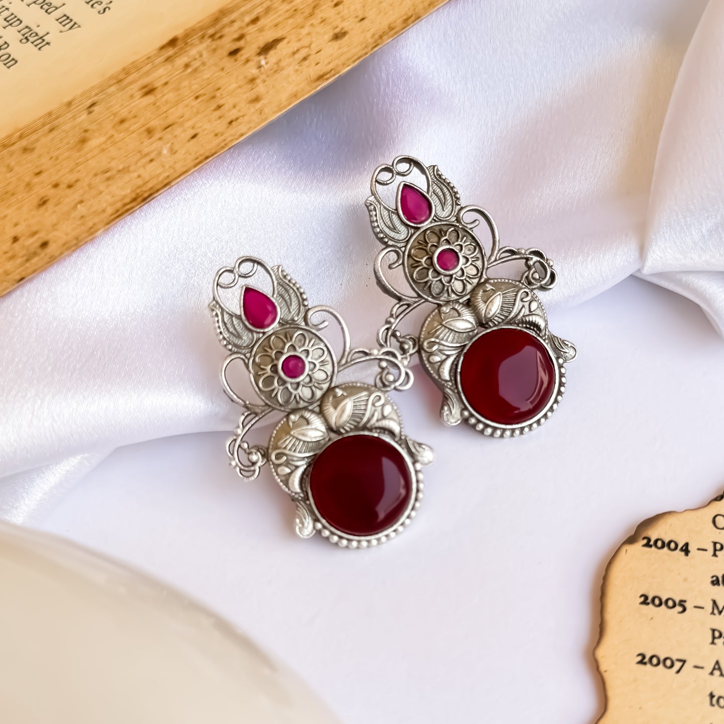 Hania Monalisa SLA Brass Earrings - Maroon