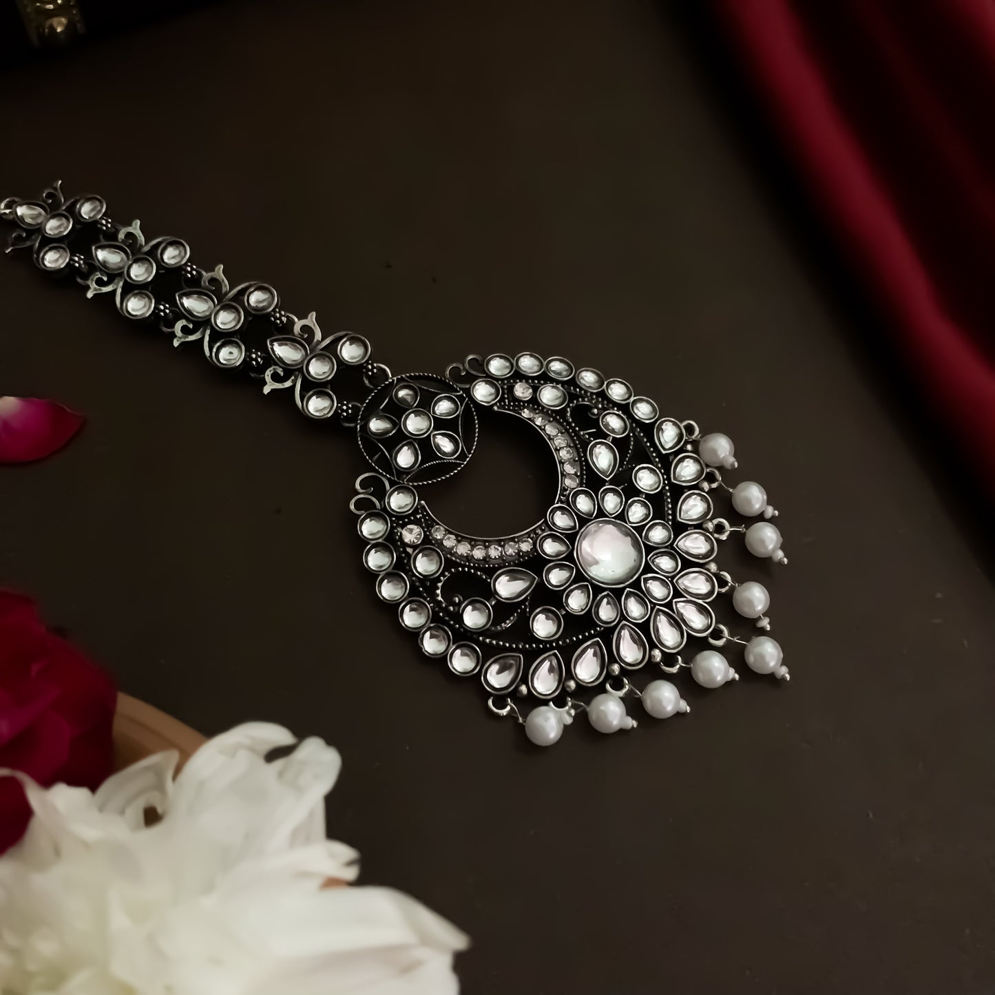 Mohey Silver Kundan Maang Teeka