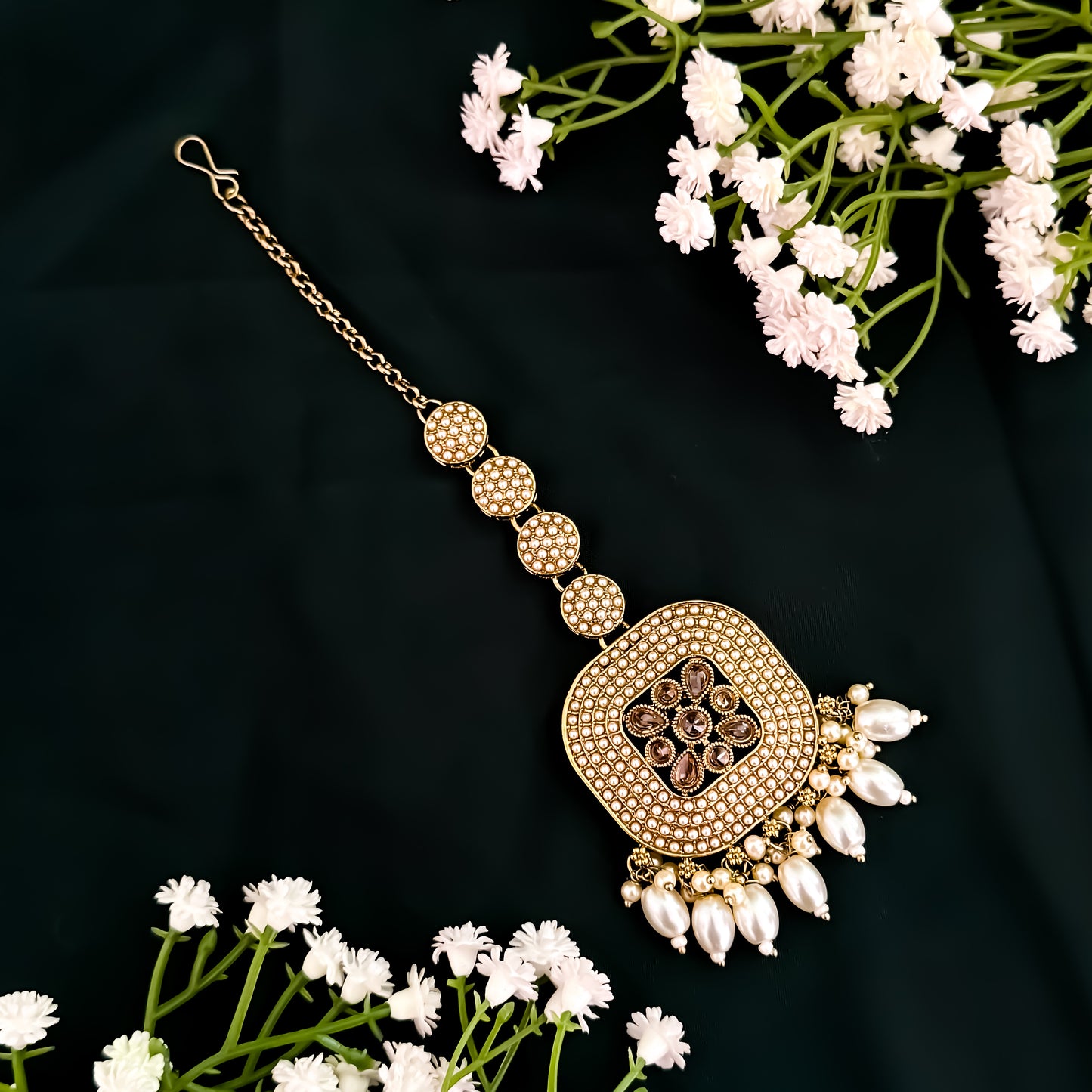 Raisha Jadau Reverse AD Necklace Set - Golden