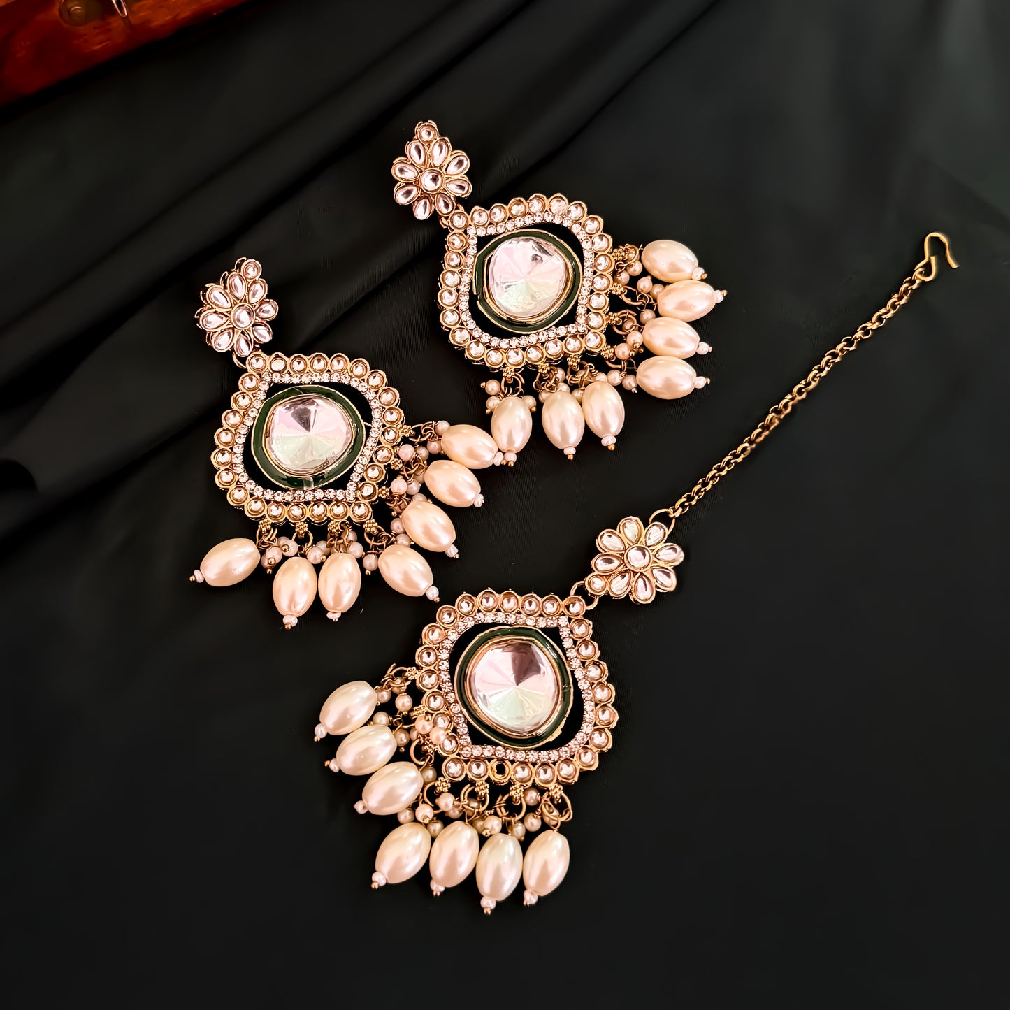 Tara Bridal Kundan Necklace Set With Teeka & Earrings - Golden & Green