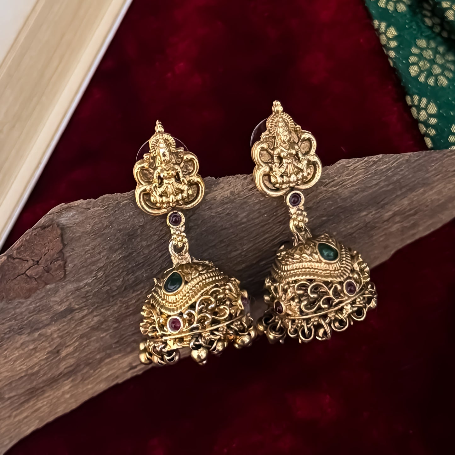Ekdanta Temple Choker Necklace Set - Pink & Green