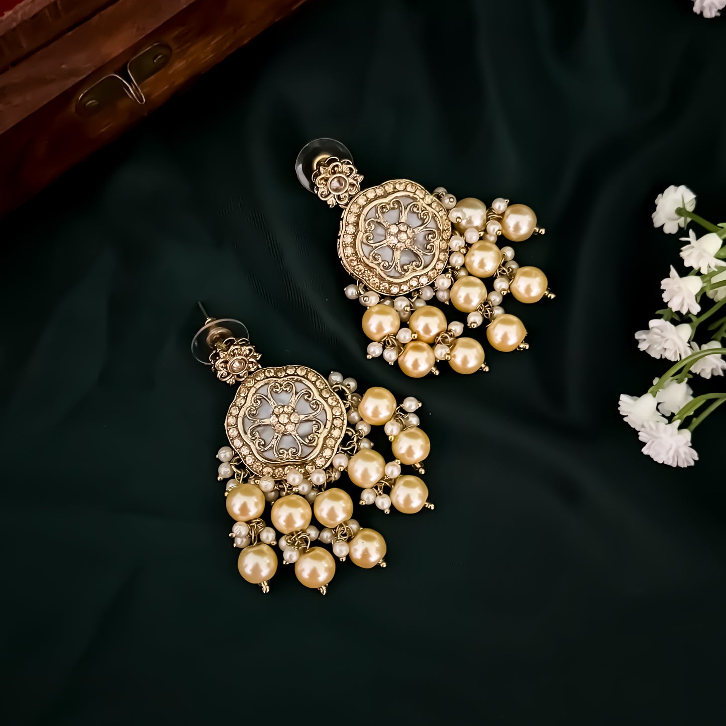 Sariska Pearl Loaded MOP Necklace Set - Golden