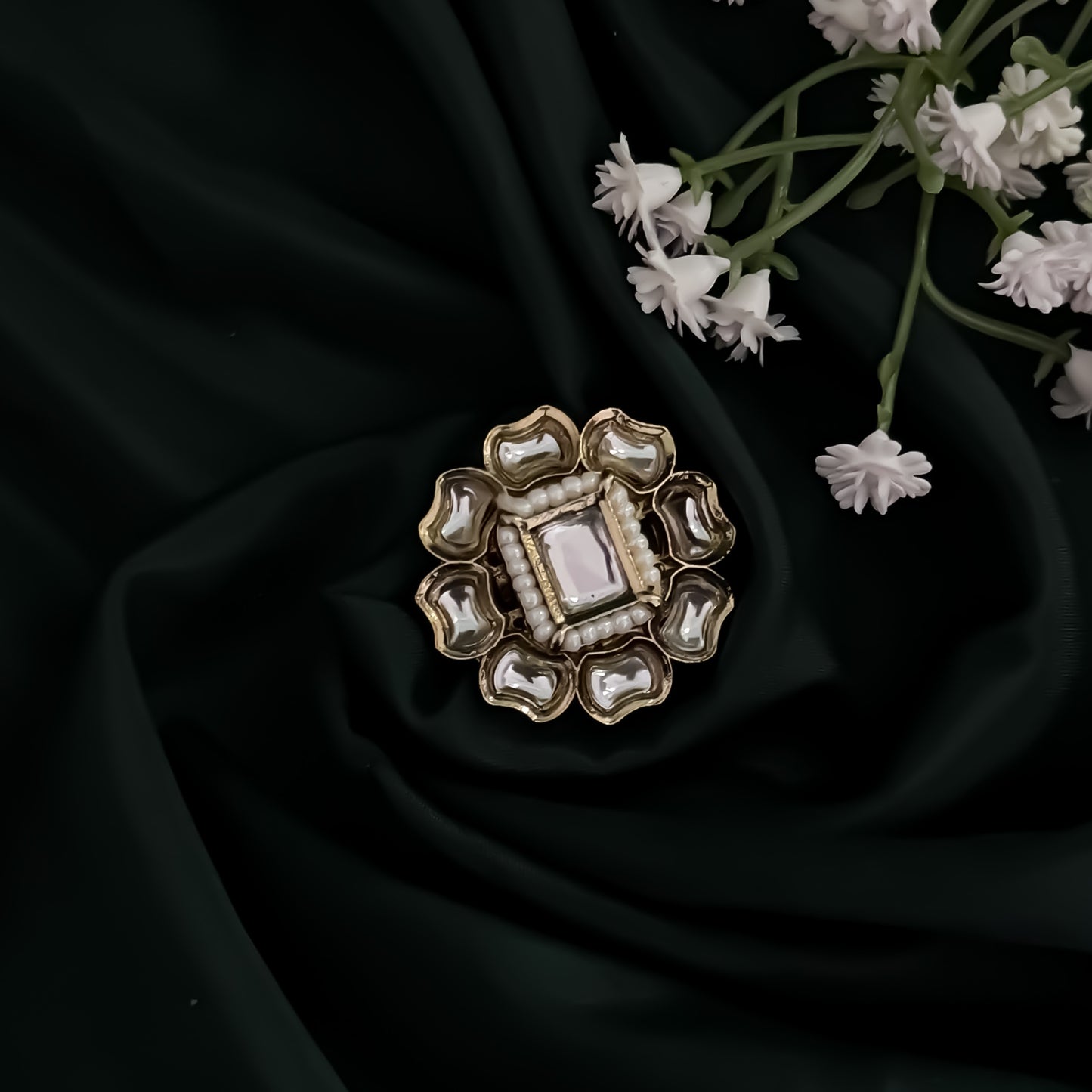 Charvi Dabi kundan Adjustable Ring