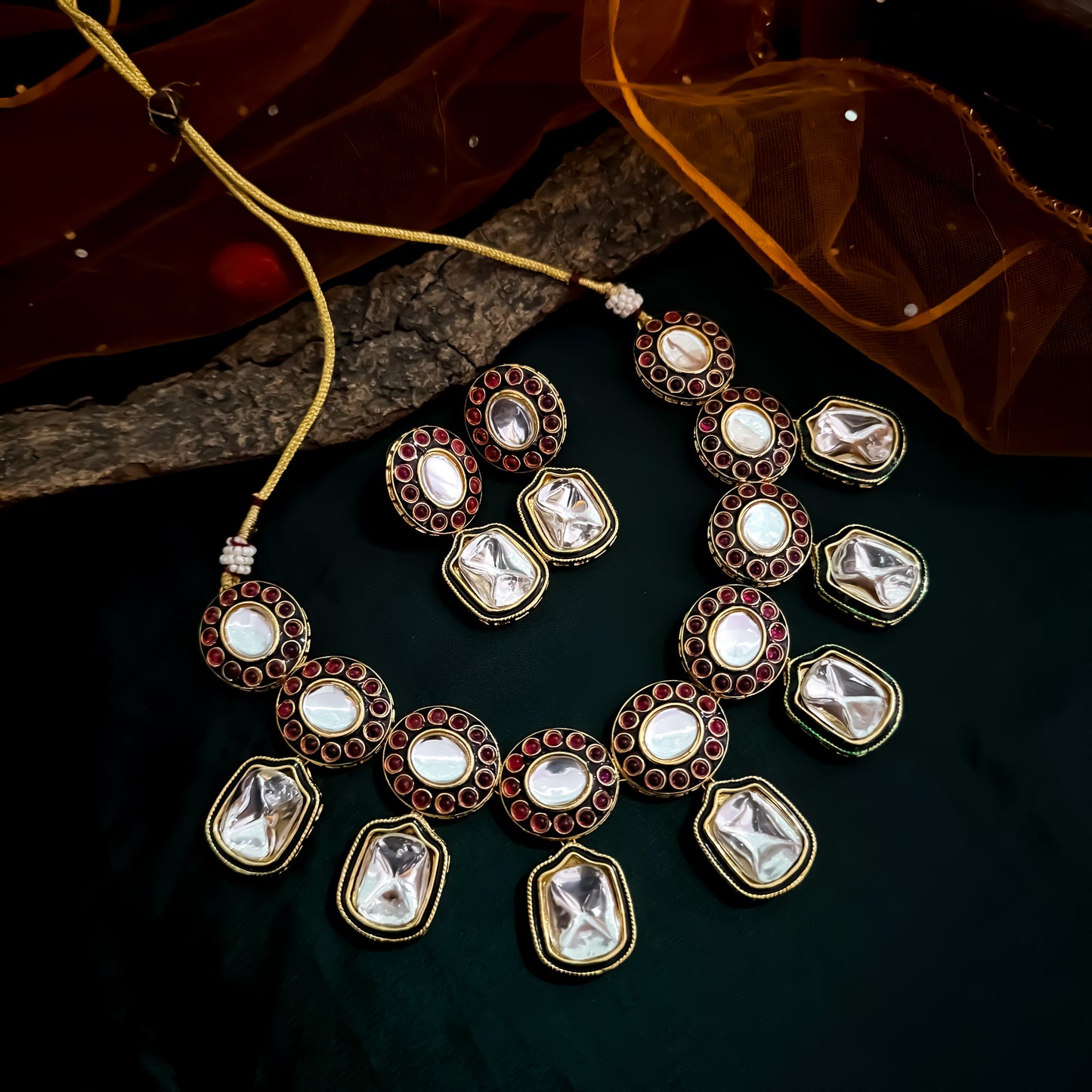 Vriksha Vilandi Kundan Premium Necklace Set