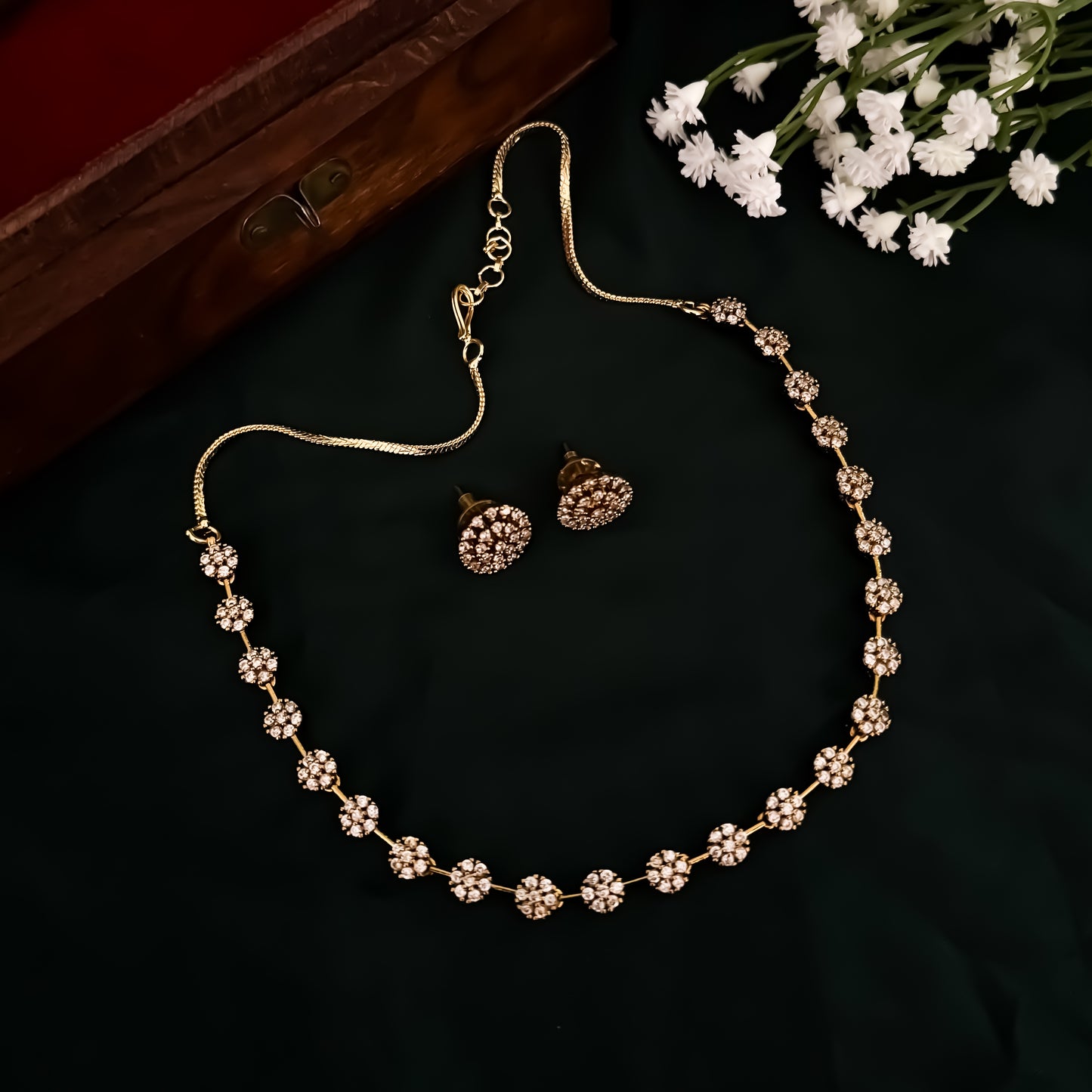 Daisy Diamond Minimal AD Necklace Set