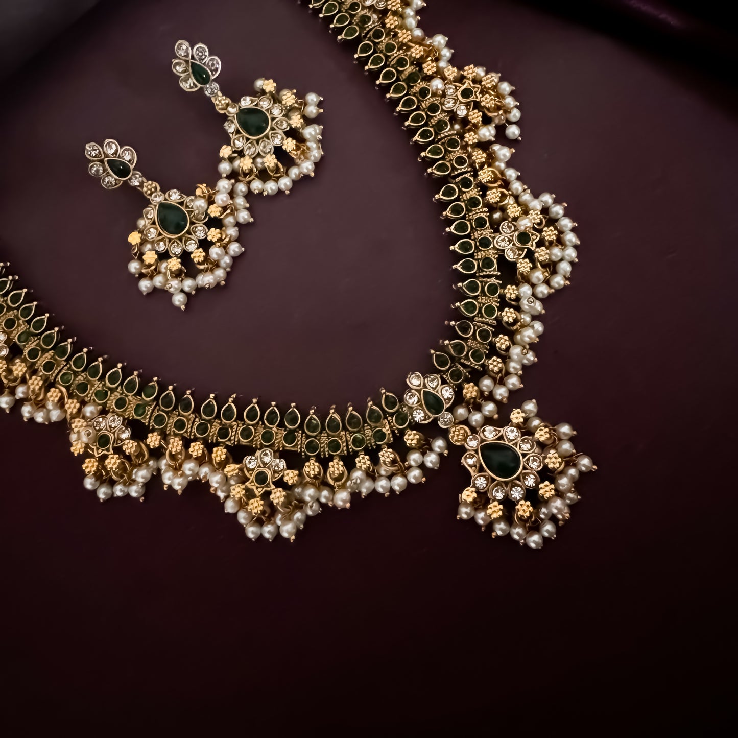 Giya Guttapushalu Necklace Set