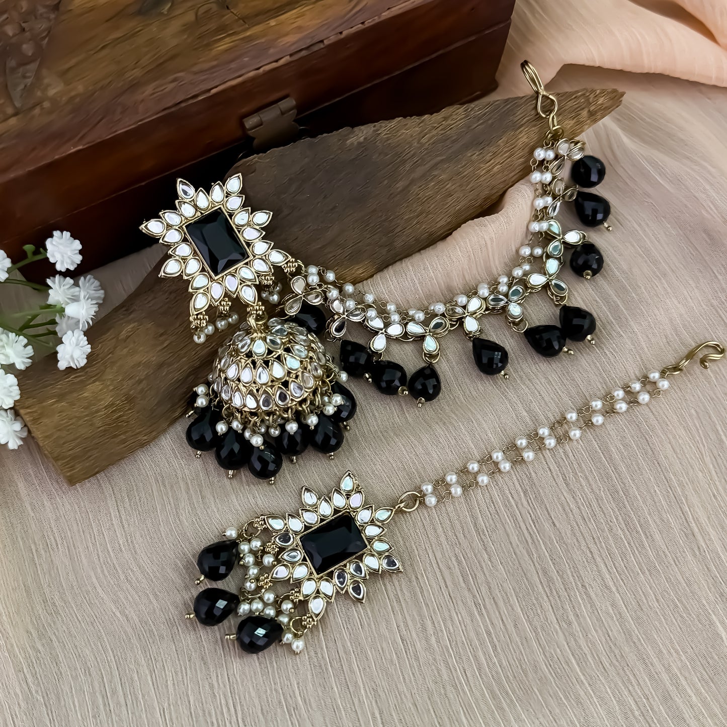 Manavi Mirror Jhumka with Teeka & Sahara- Black