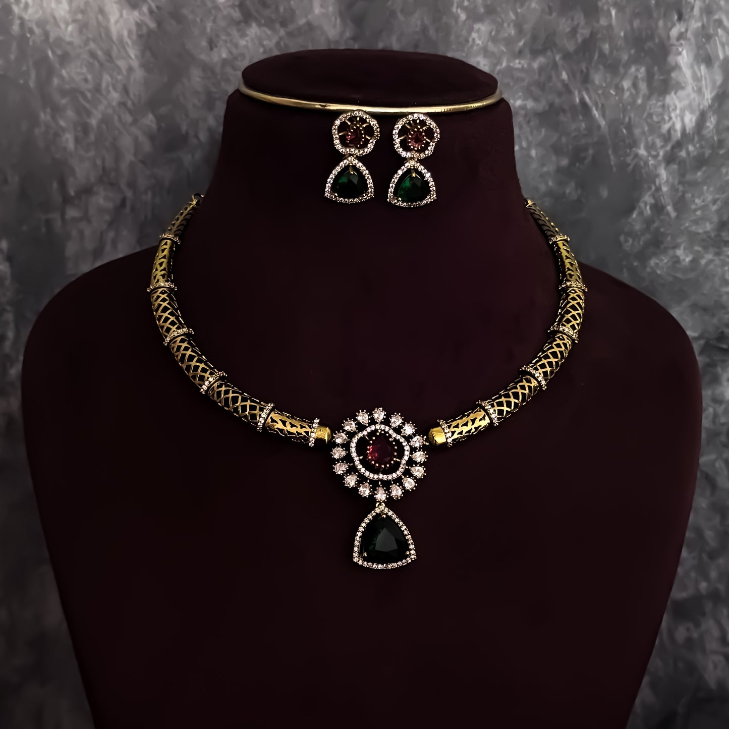Srijya Victorian Work Pink & Green AD Hasli Necklace Set