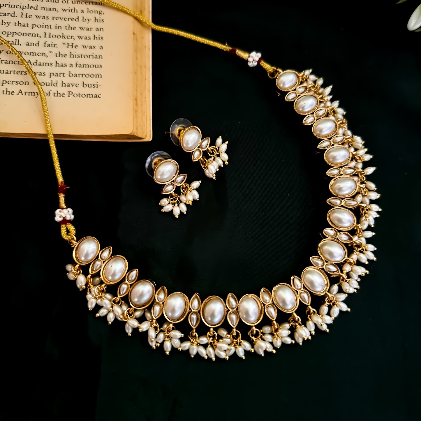 Madhumita 2 In 1 Reversible Necklace Set