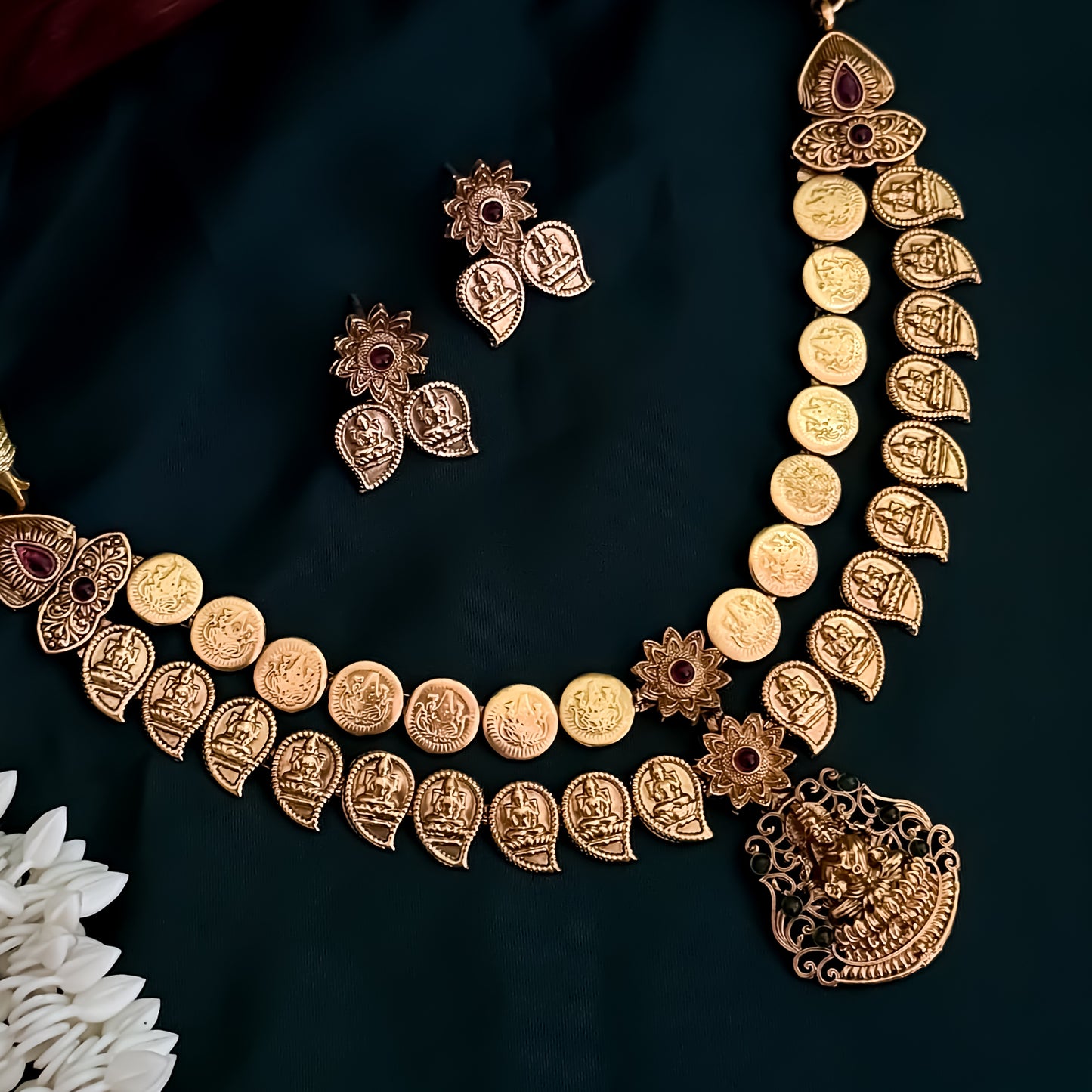 Kaya Coin Lakshmi Double Layer Temple Necklace Set