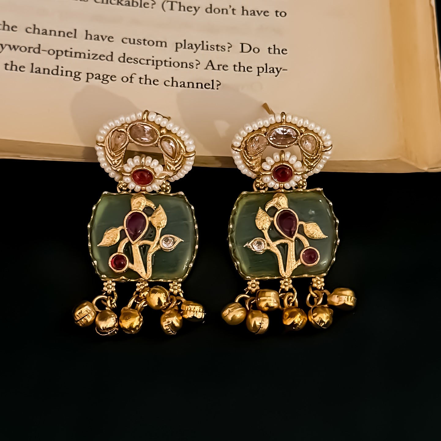 Yamika Premium Heritage Necklace Set - Pastel Green