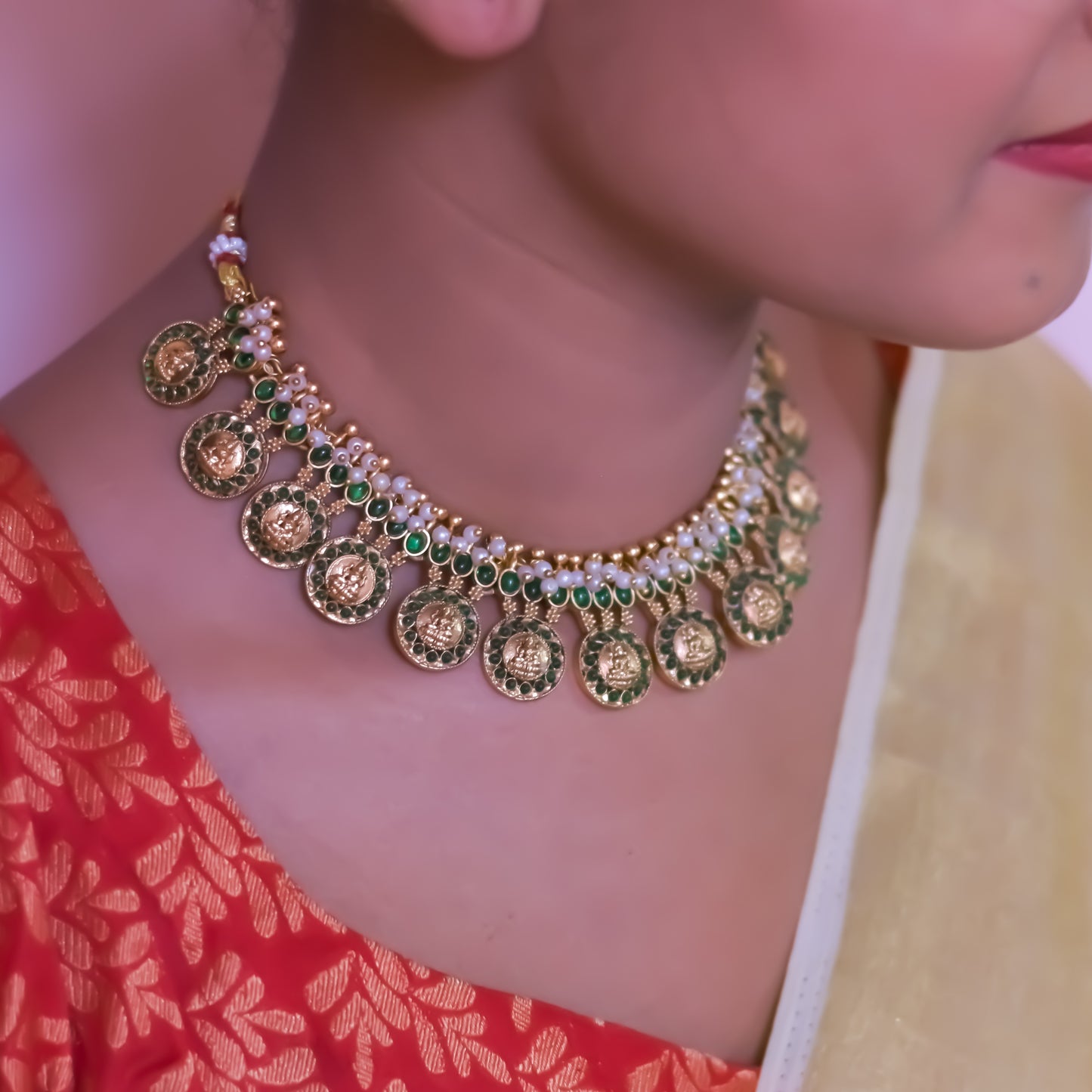 Alankrita Pearl Necklace Set