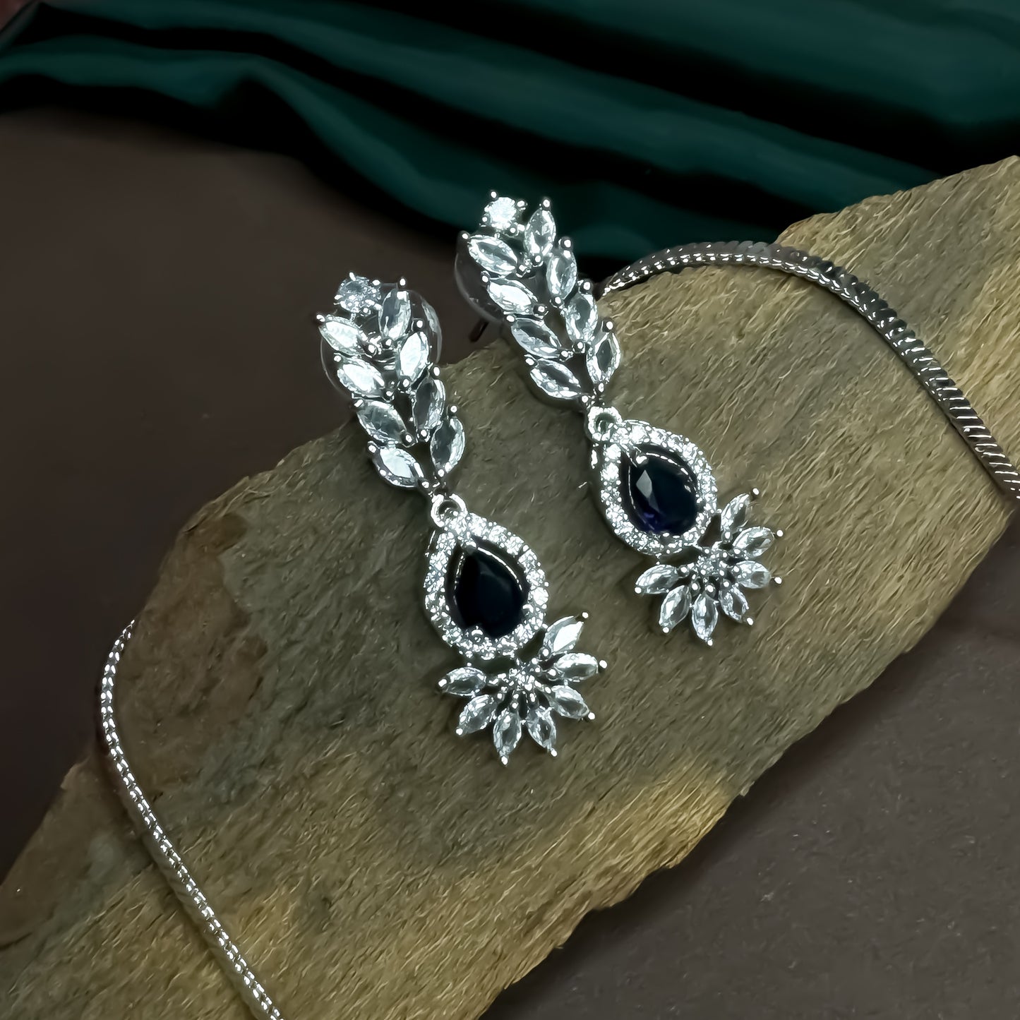 Nilofer AD Necklace Set - Royal Blue