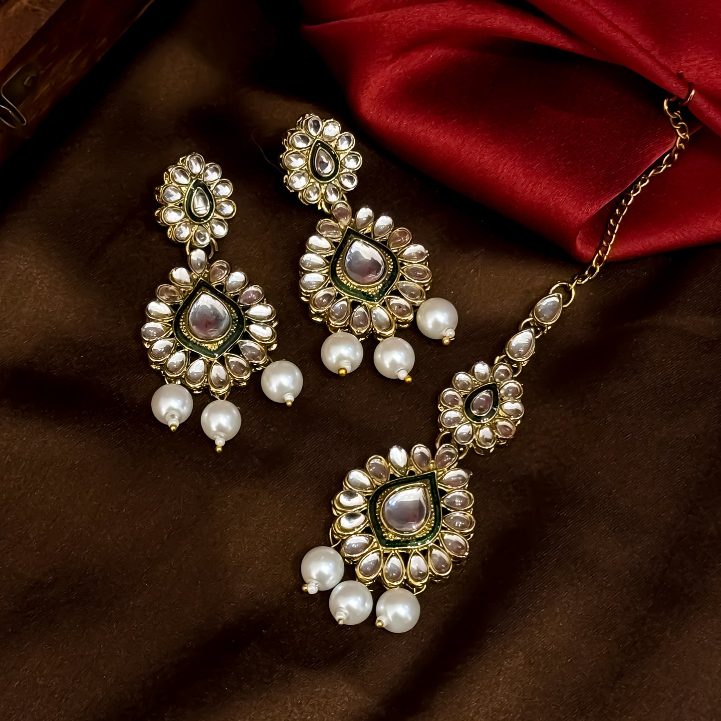 Kumud Kundan Necklace Set - Green
