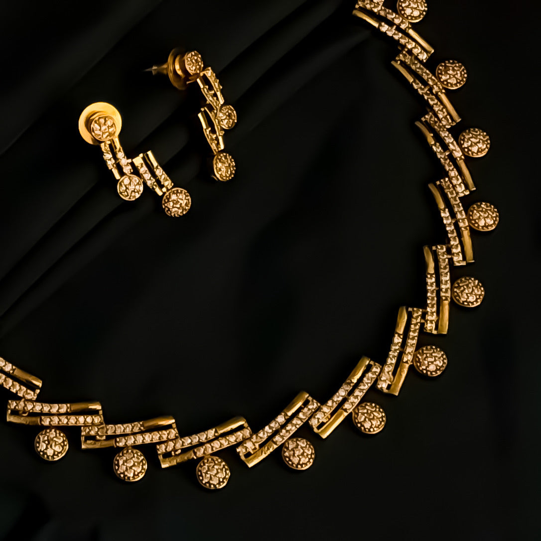Dhiman Minimal AD Necklace Set