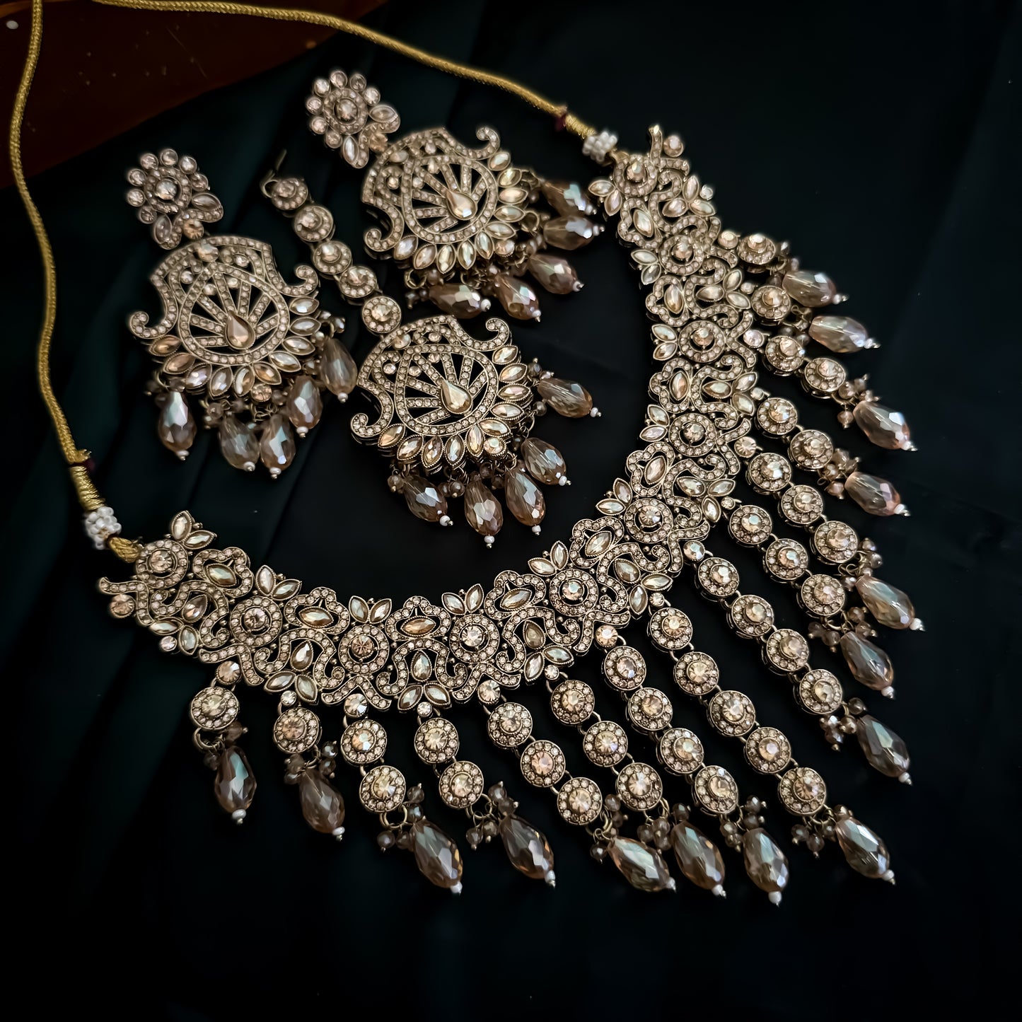 Kainaat Jadau Reverse AD Necklace Set