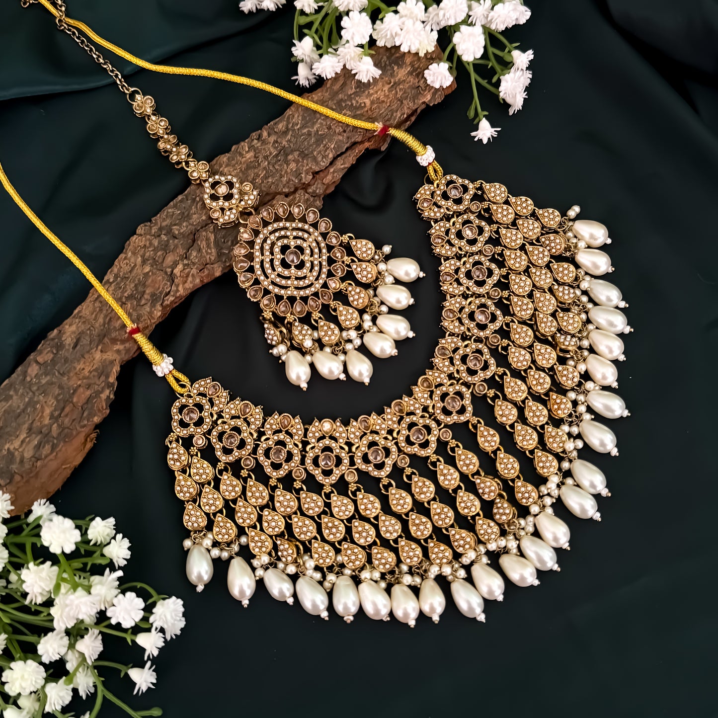 Riwaz Jadau Reverse AD Necklace Set - Golden