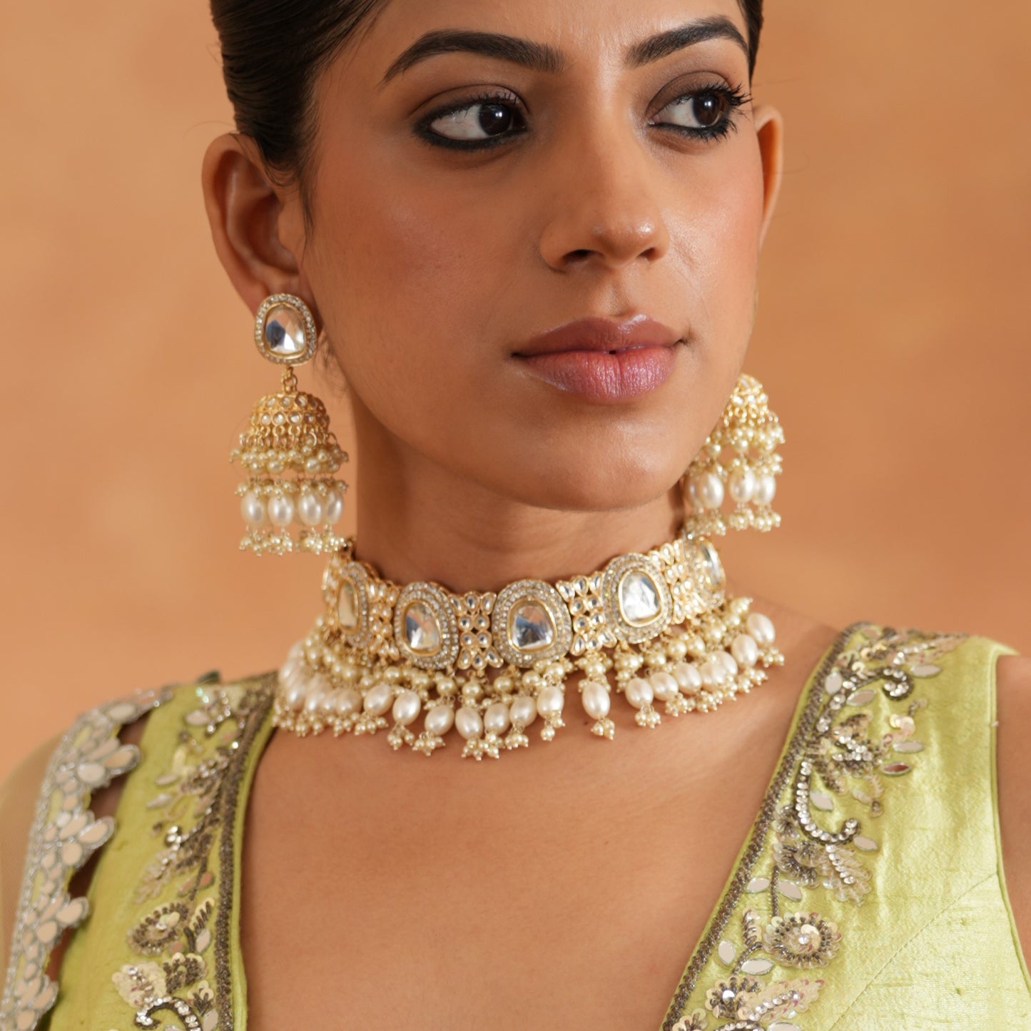 Anika Pearl Necklace Set - Golden