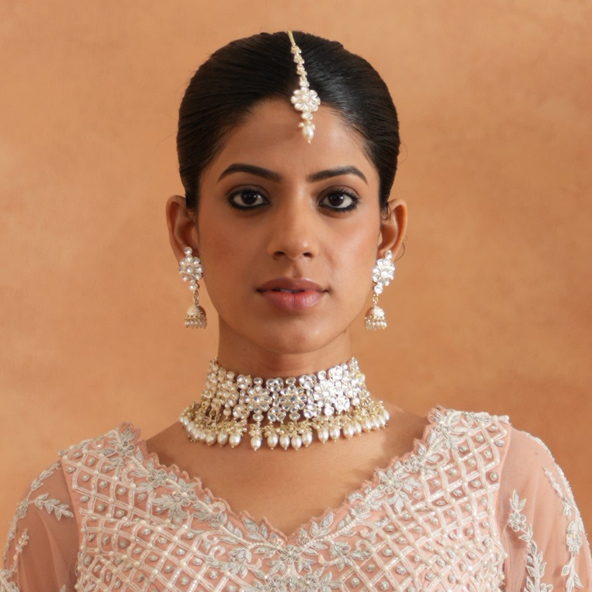 Antara Dabi Kundan Neckalce set - Golden