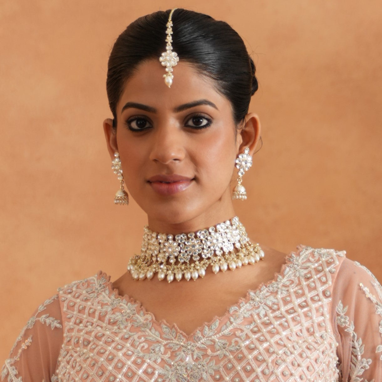 Antara Dabi Kundan Neckalce set - Golden