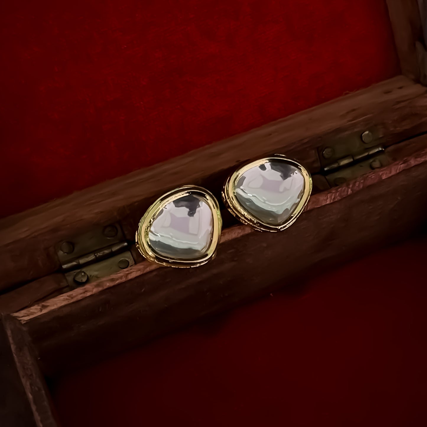 NUPUR STATEMENT KUNDAN NECKLACE SET