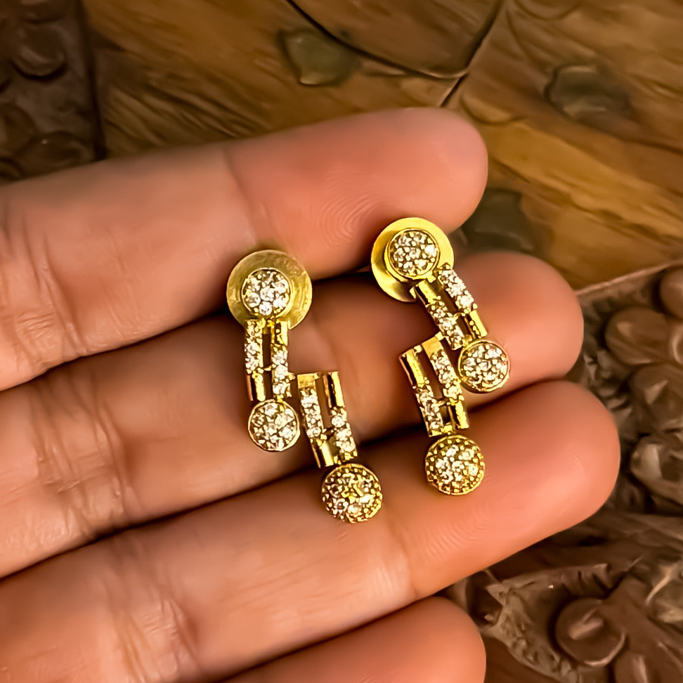 Dhiman Minimal AD Necklace Set