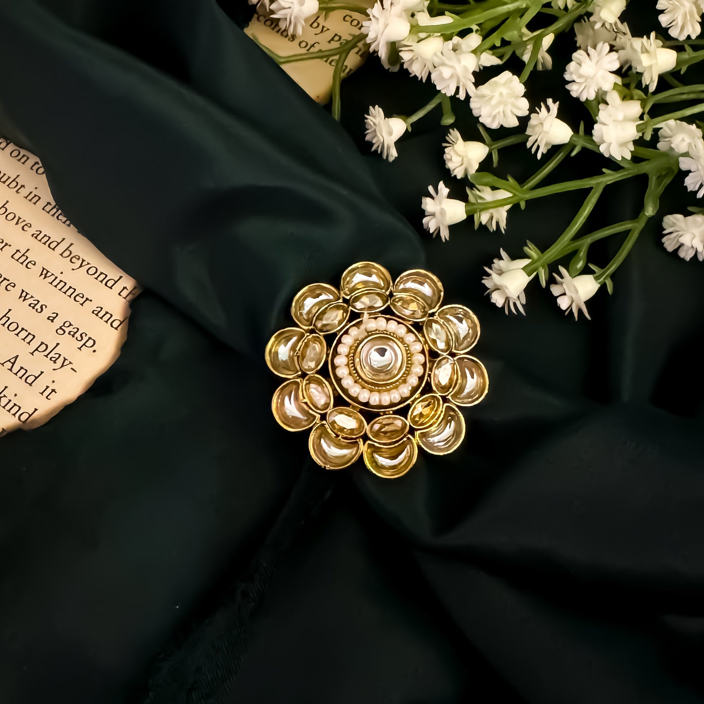 Ishita Dabi Kundan Adjustable Ring