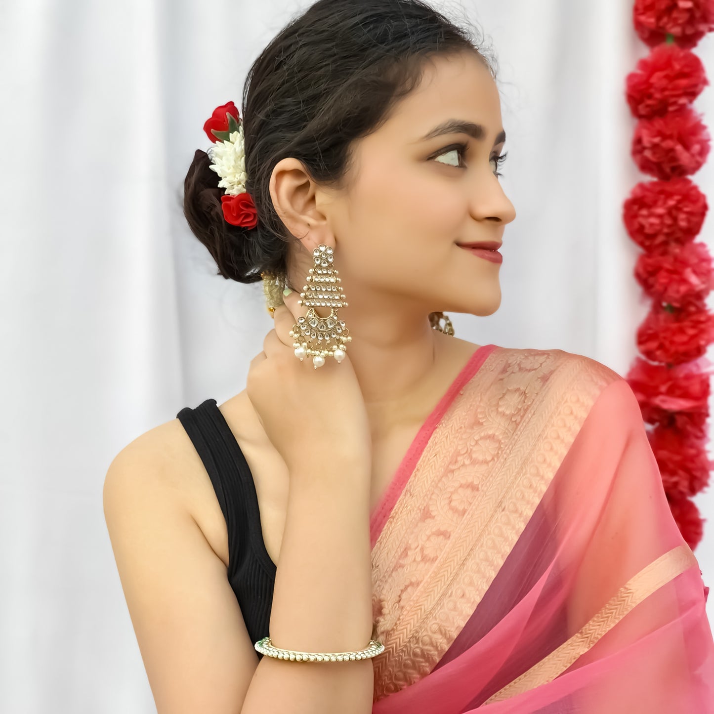 Kuhu Designer Earrings Golden