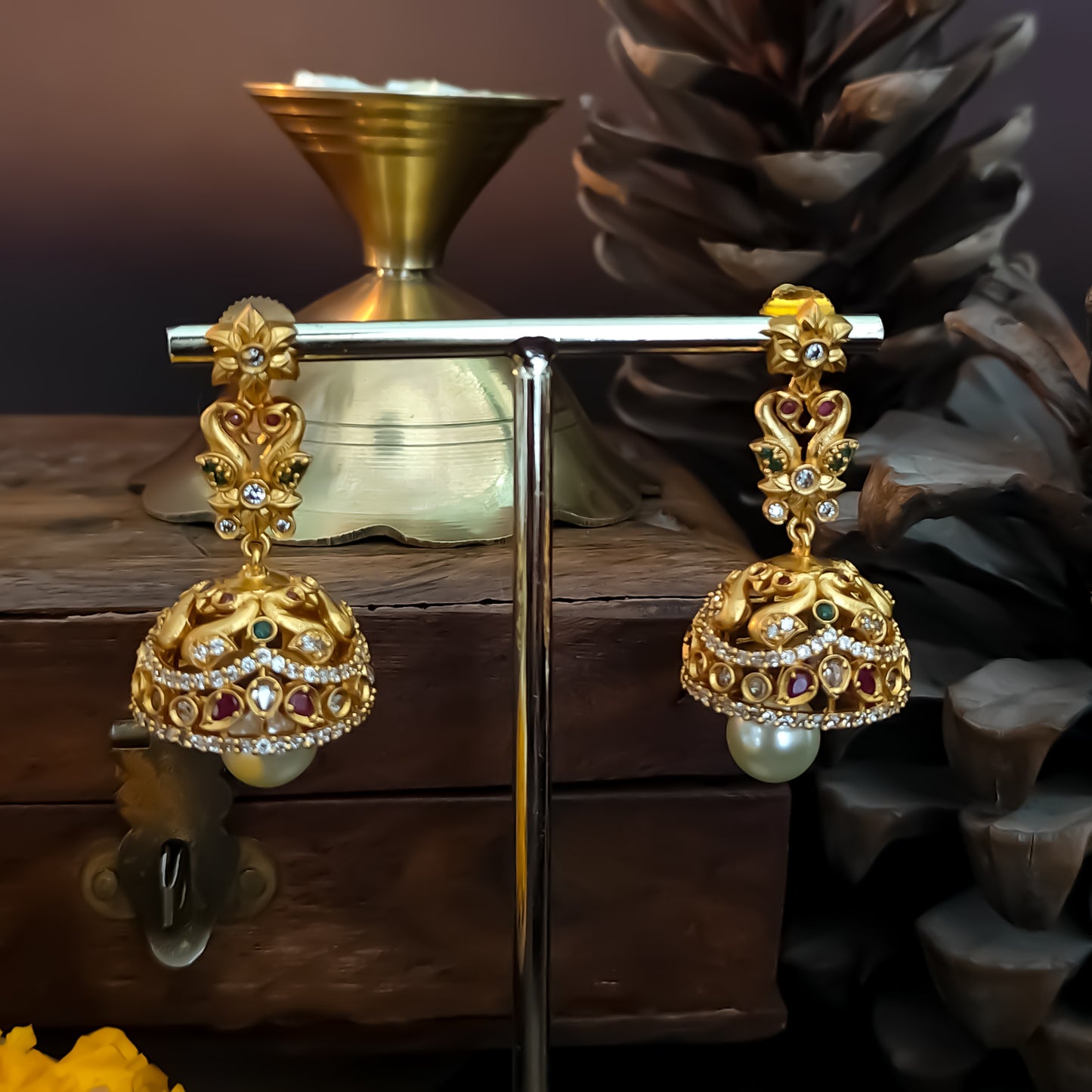 Madhura Golden AD Jhumka Earring