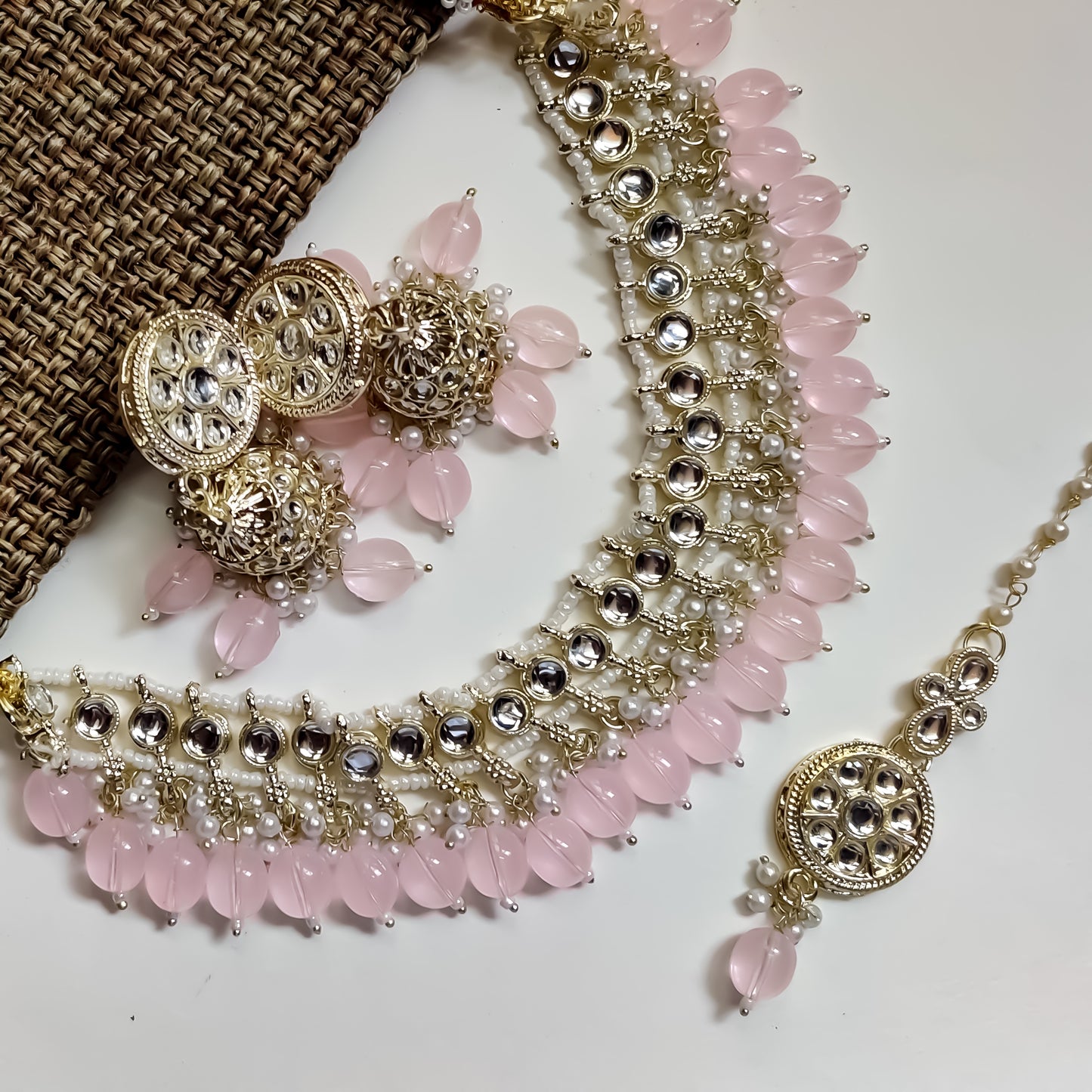 Pallavi kundan Necklace Set - Baby Pink