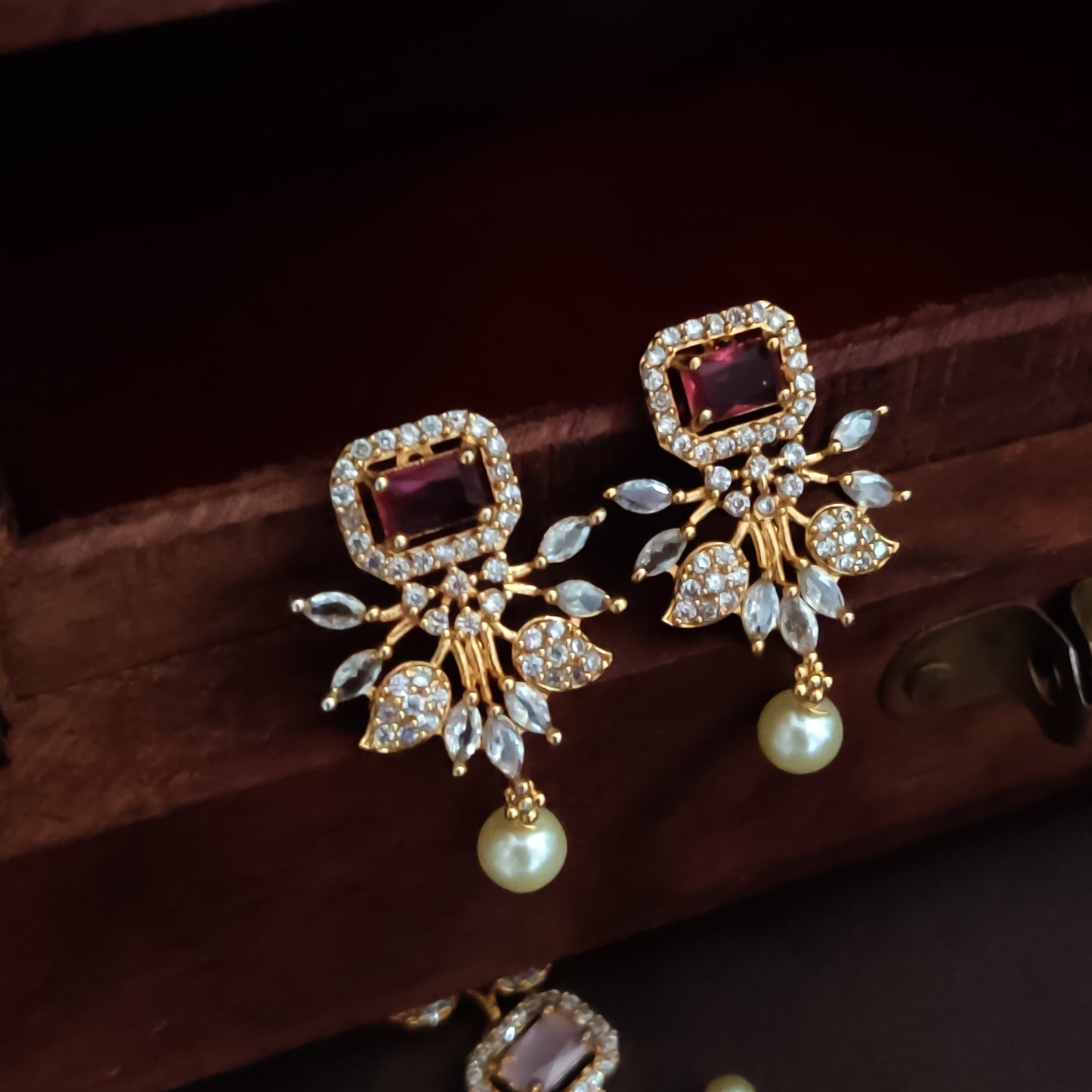 Shreshtha Navratan AD Necklace Set