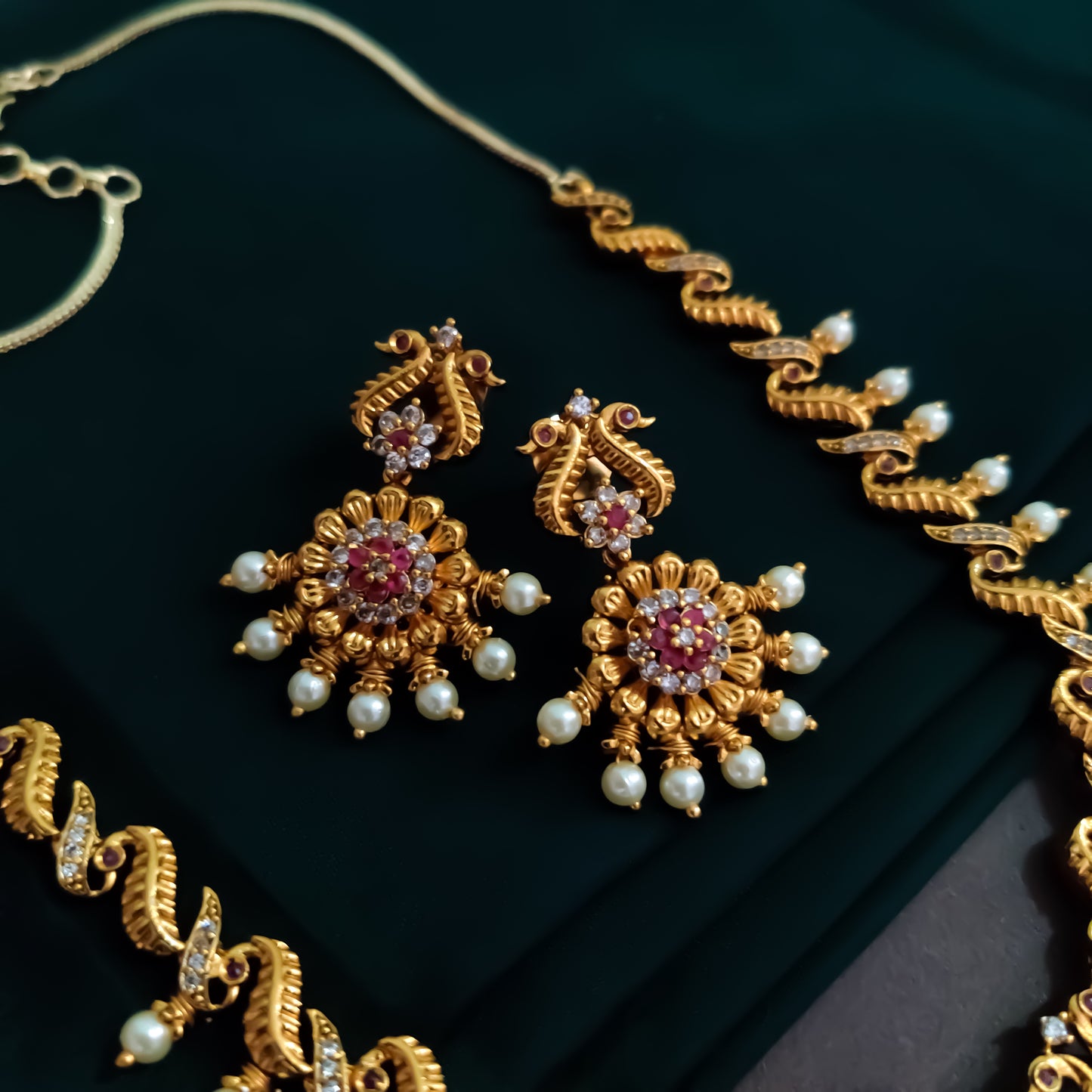 Konika AD Necklace Set