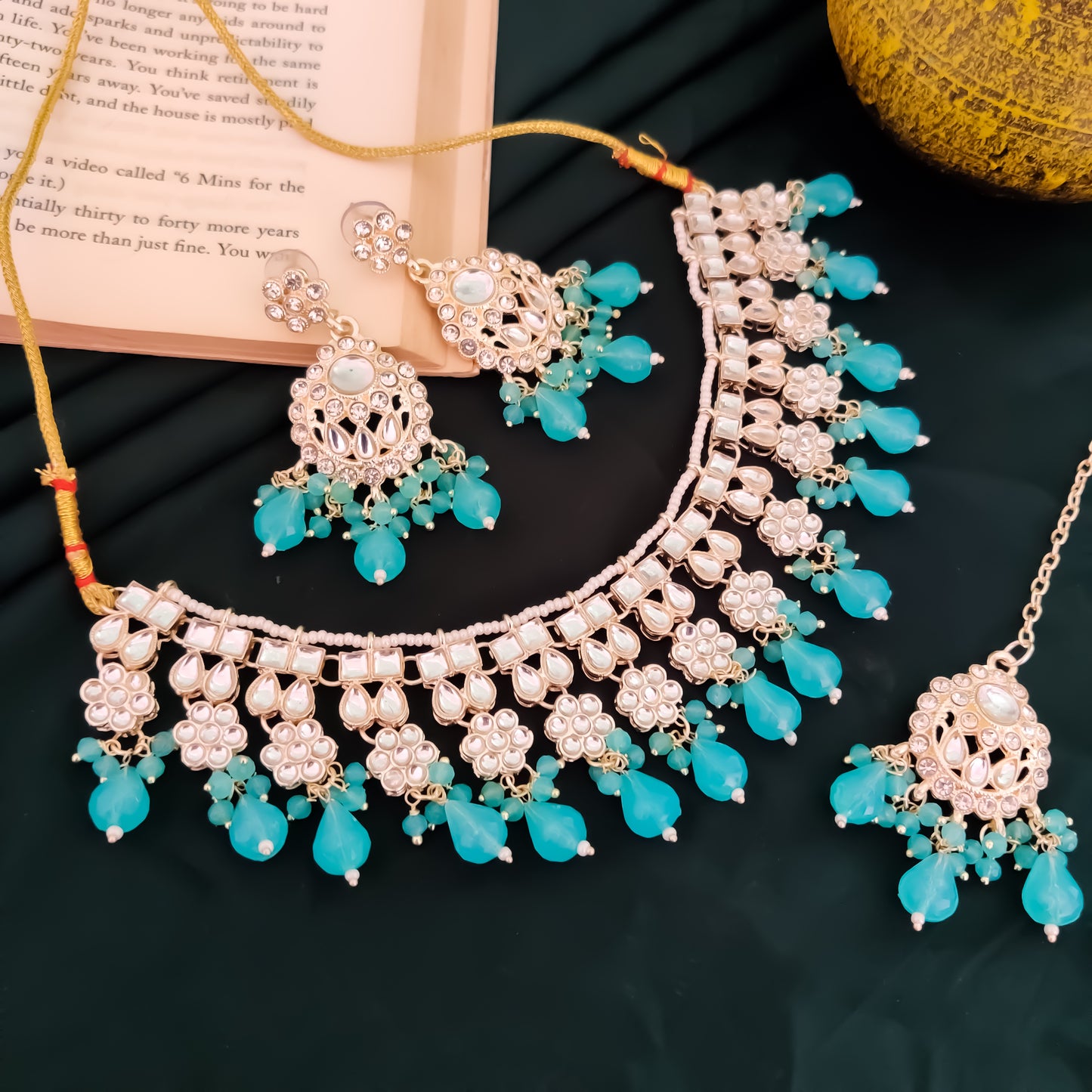 Suhaila Necklace Set - Sky Blue