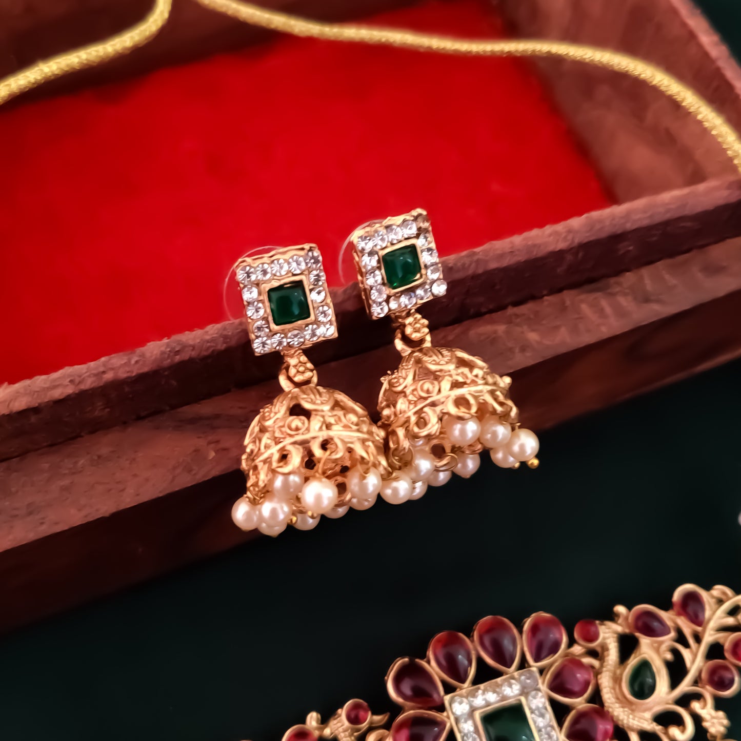 Baruni Choker Necklace Set