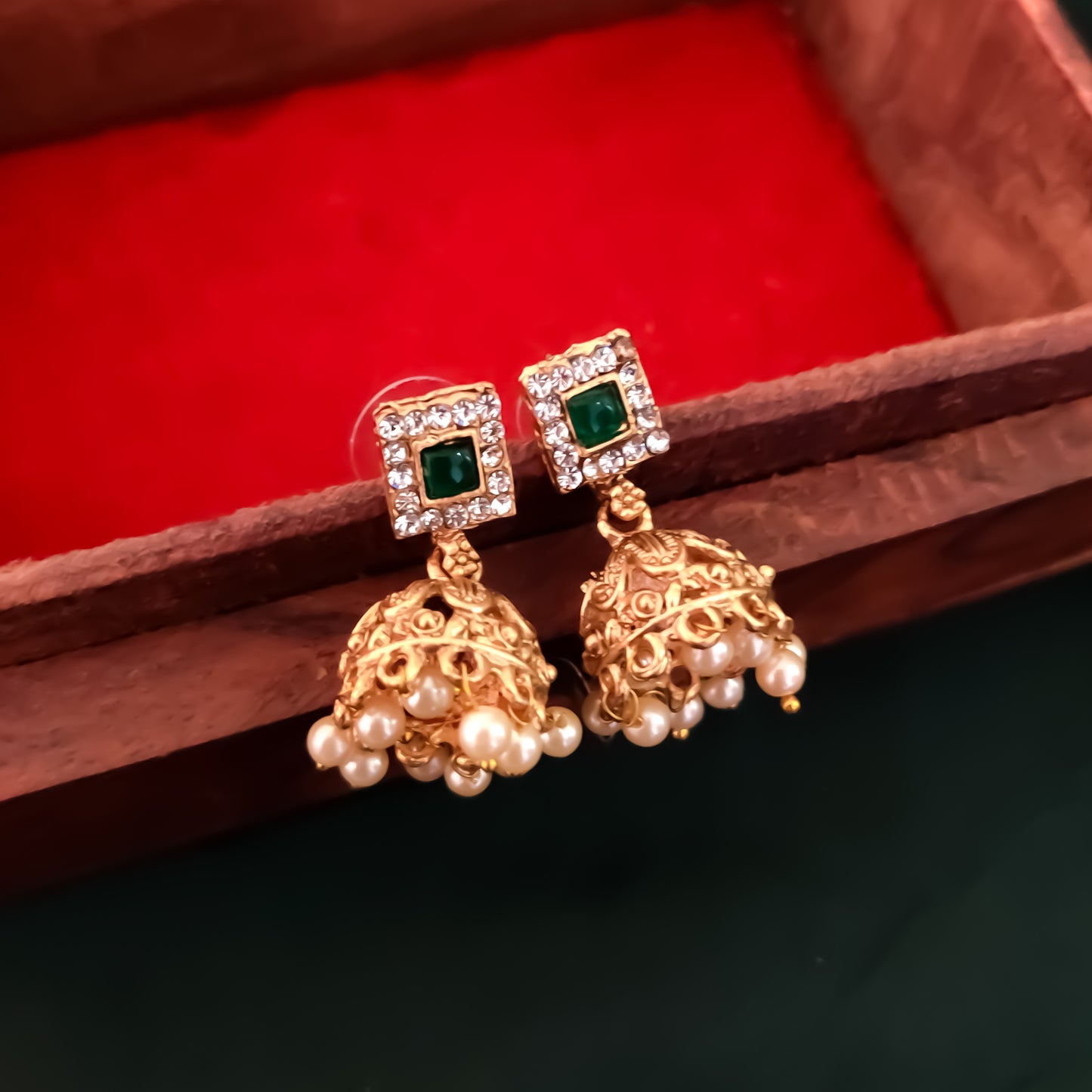 Baruni Choker Necklace Set