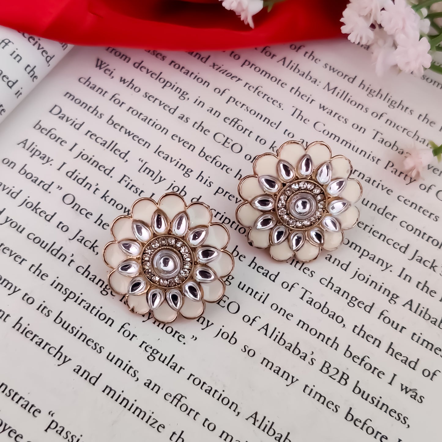 Shahida Kundan Stud Earring - Ivory