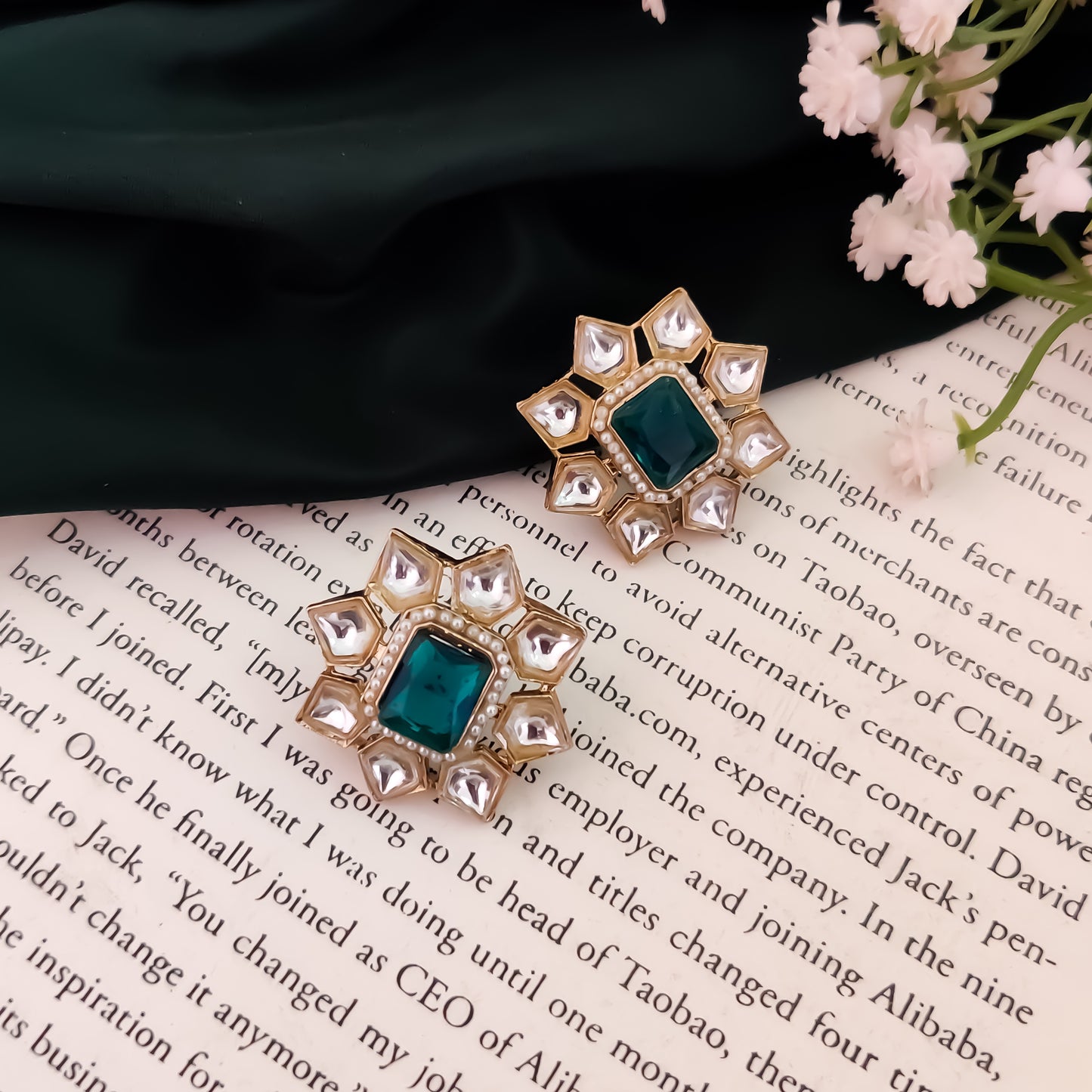Shaheen Kundan Stud Earring - Firozi