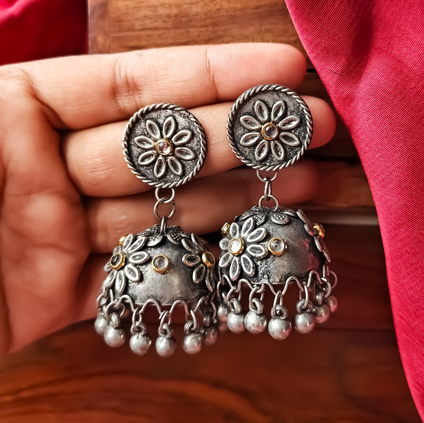 Manmeet Floral Vintage Polish Jhumka Earrings - White