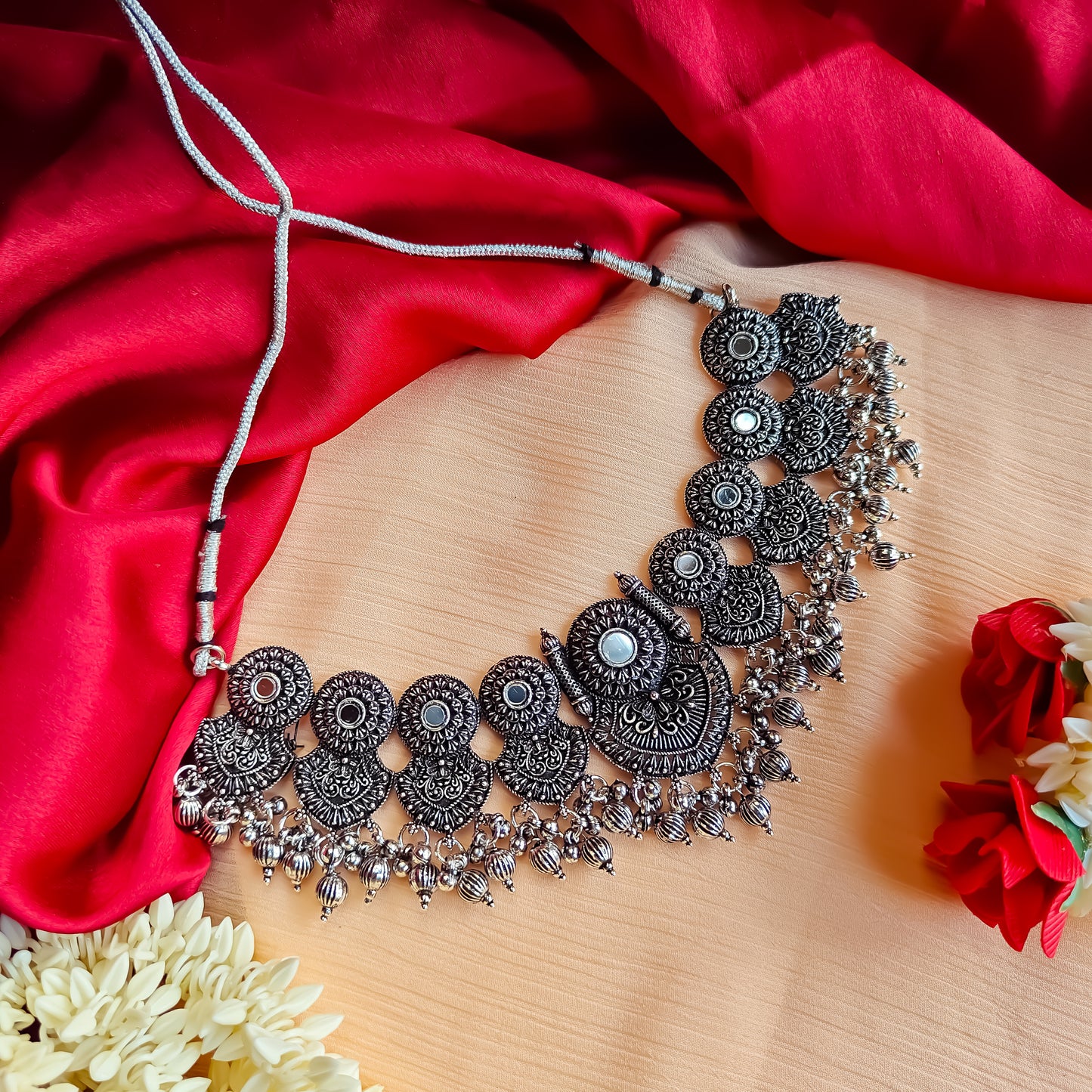 Anika Necklace Set with Teeka