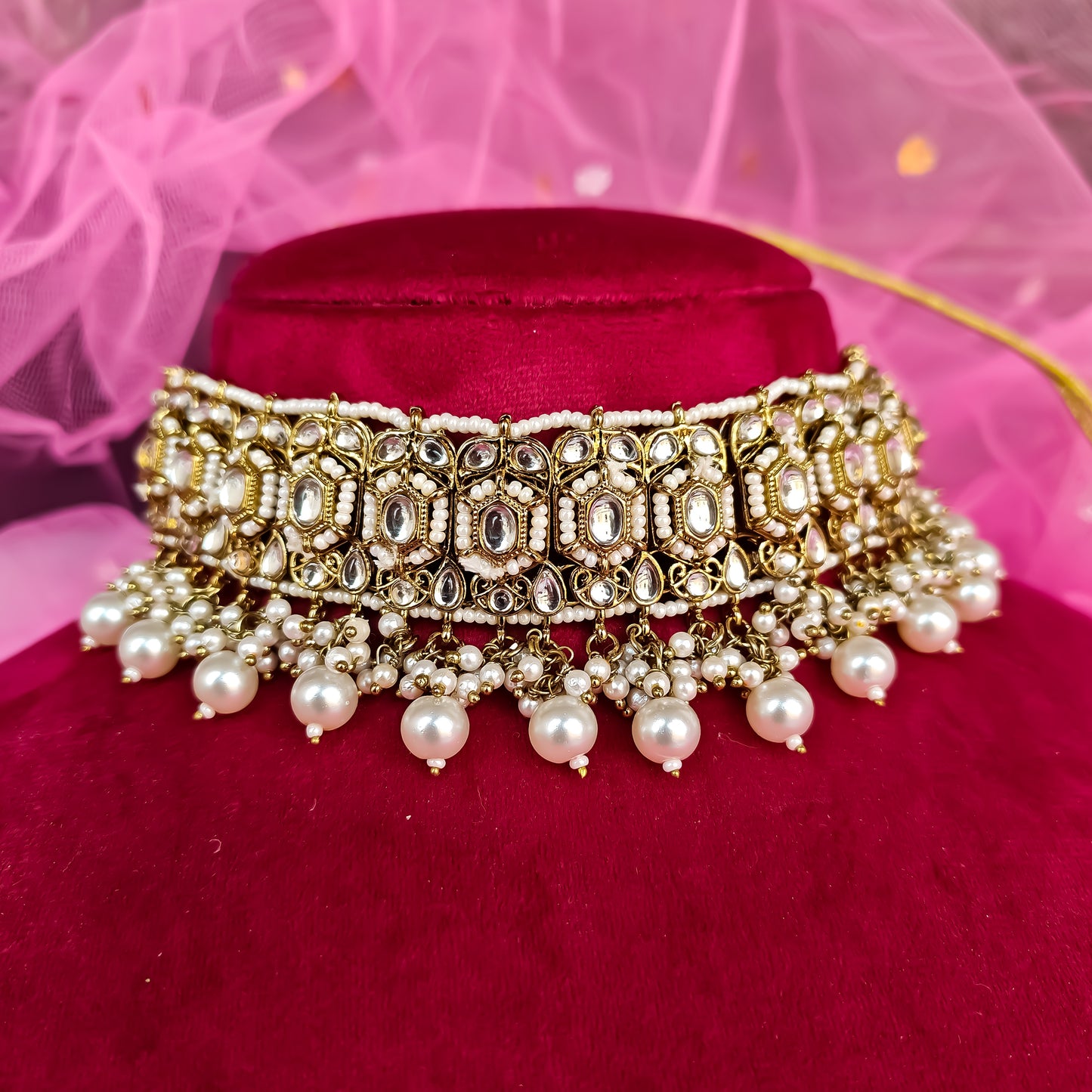 Debina Kundan Necklace Set - Golden