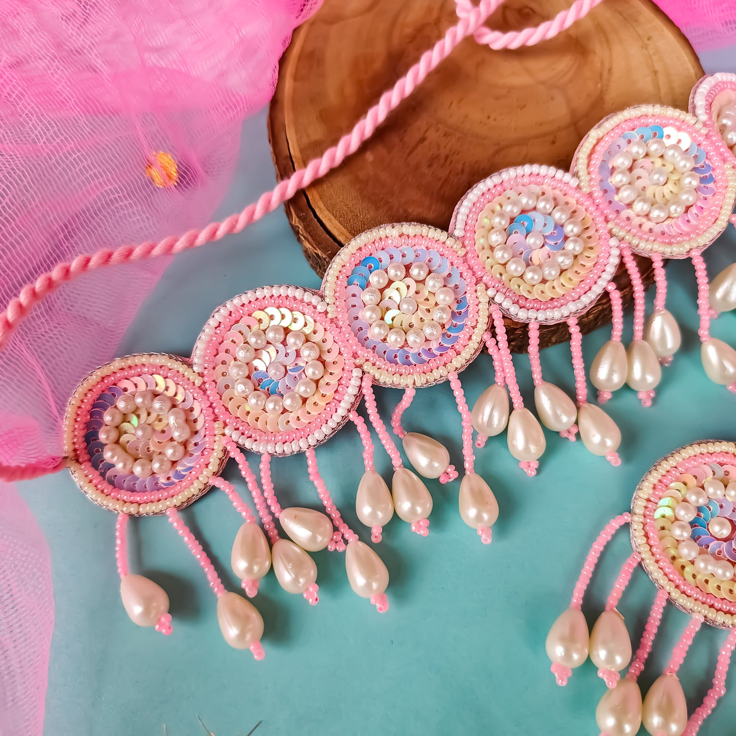 Serah Hand Embroidered Necklace set- Pink