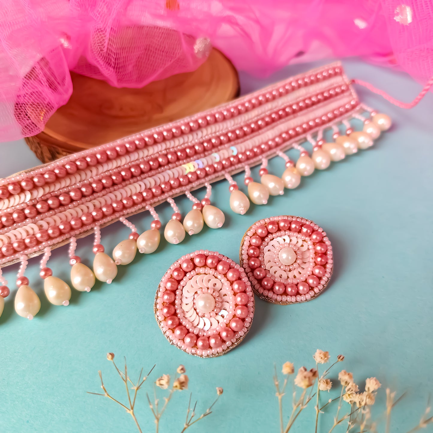 Gracia Hand Embroidered Necklace Set - Pink