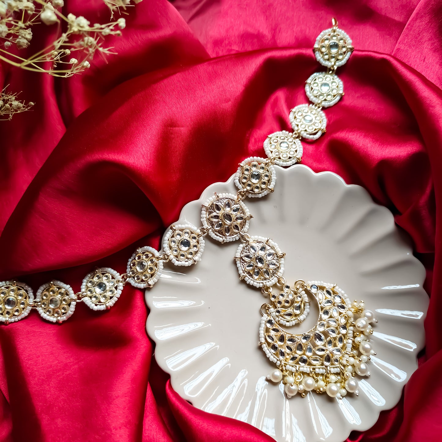 Shilpa Golden Kundan Seeshphool / Mathapatti