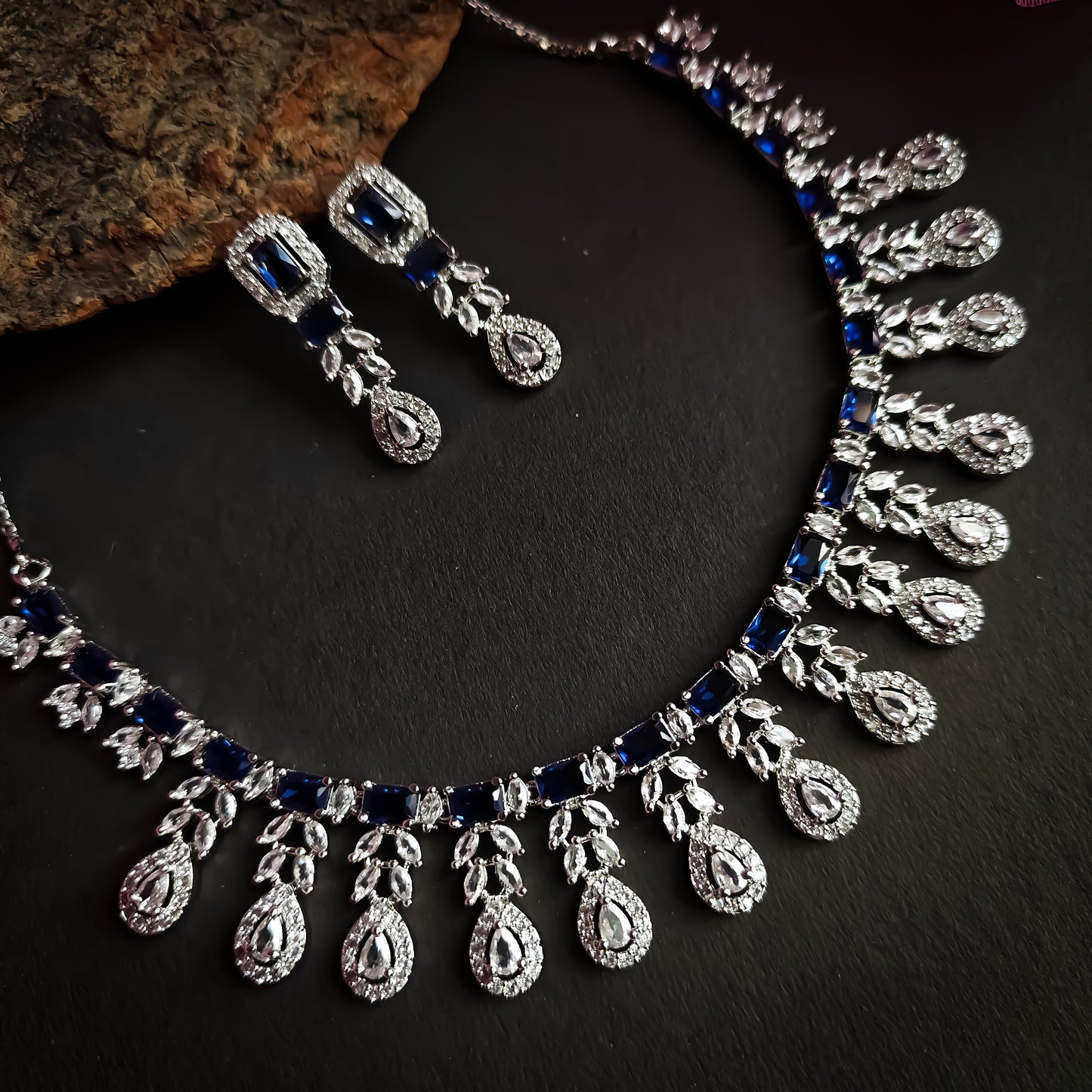 Harriet AD Necklace Set - Blue